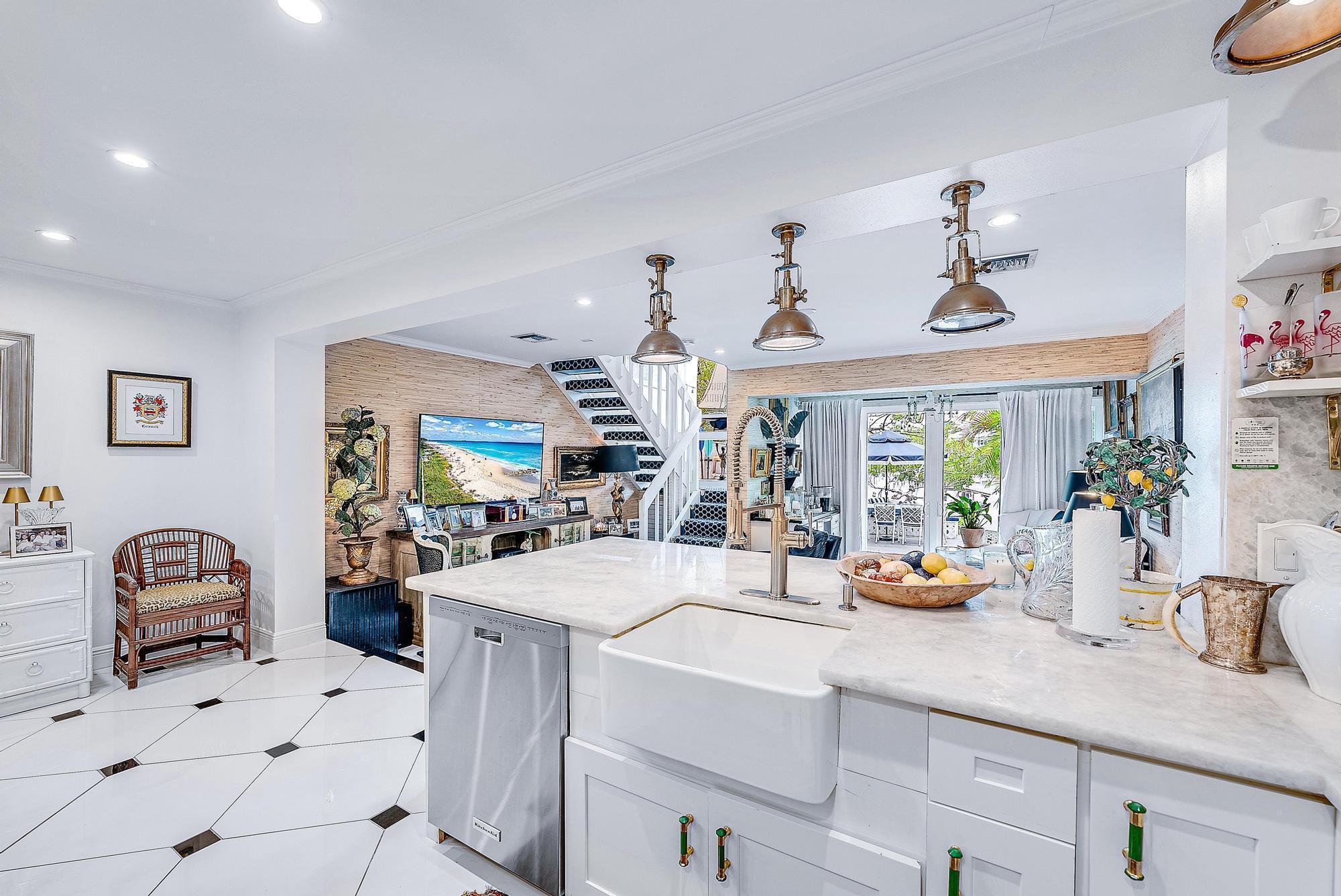 3543 S Ocean Boulevard 107, South Palm Beach, FL 33480, South Palm Beach - Photo 5