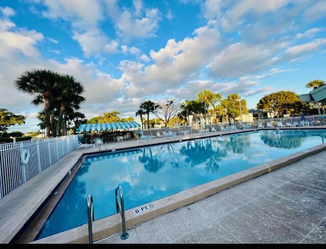 3606 Alder Drive D2, West Palm Beach, FL 33417, West Palm Beach - Photo 2