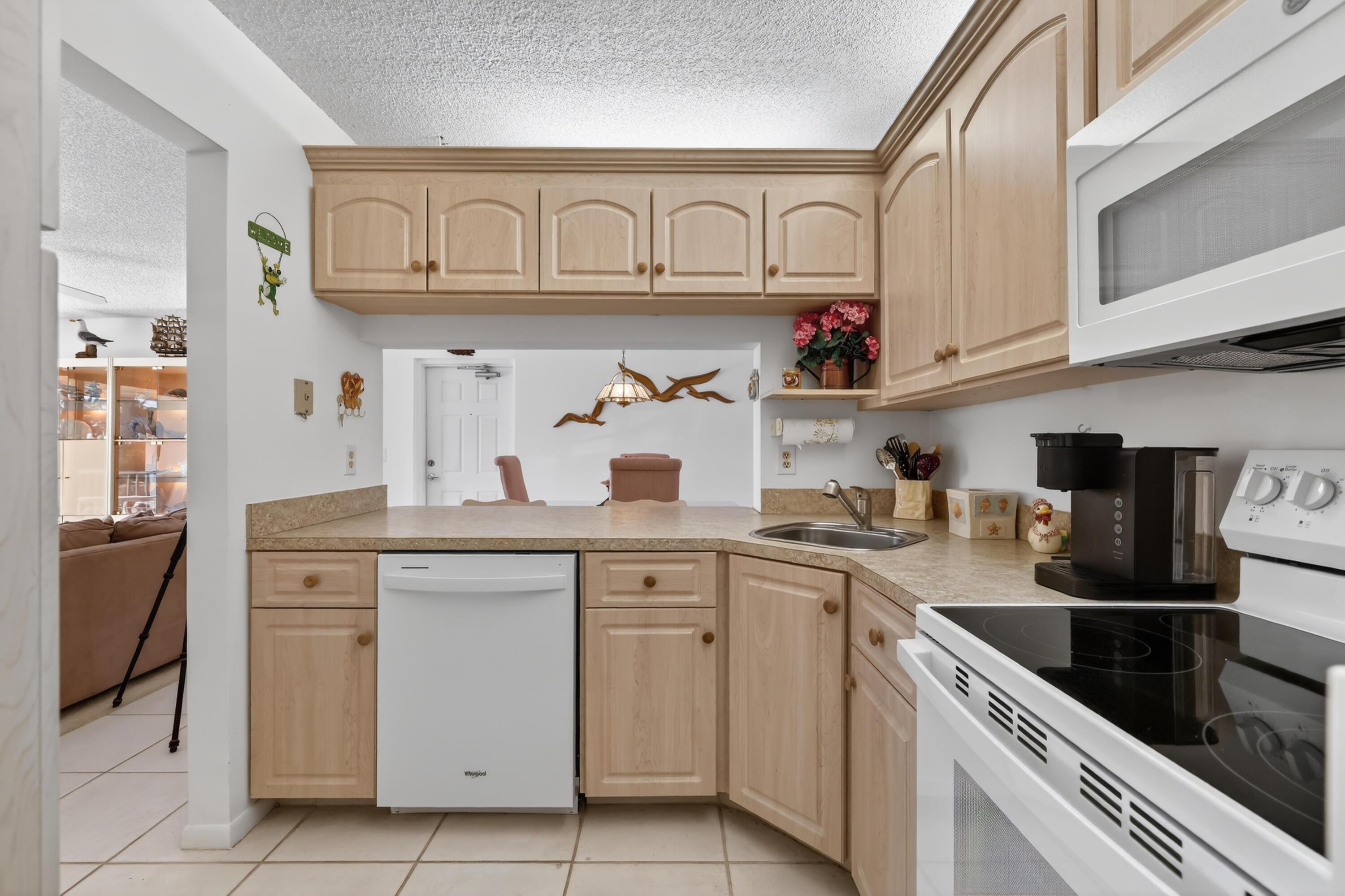 4444 NE Ocean Boulevard B2 108, Jensen Beach, FL 34957, Jensen Beach - Photo 2