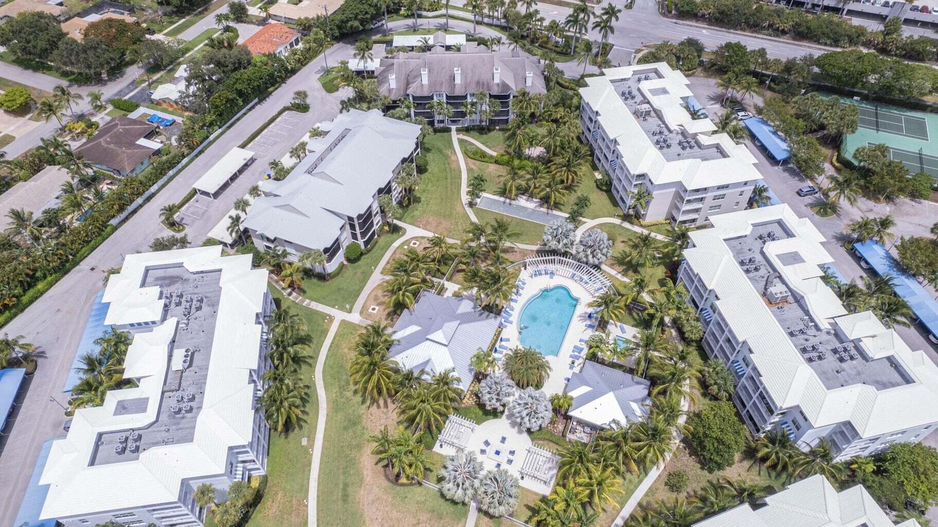 123 Bay Colony Drive N, Juno Beach, FL 33408, Juno Beach - Photo 2