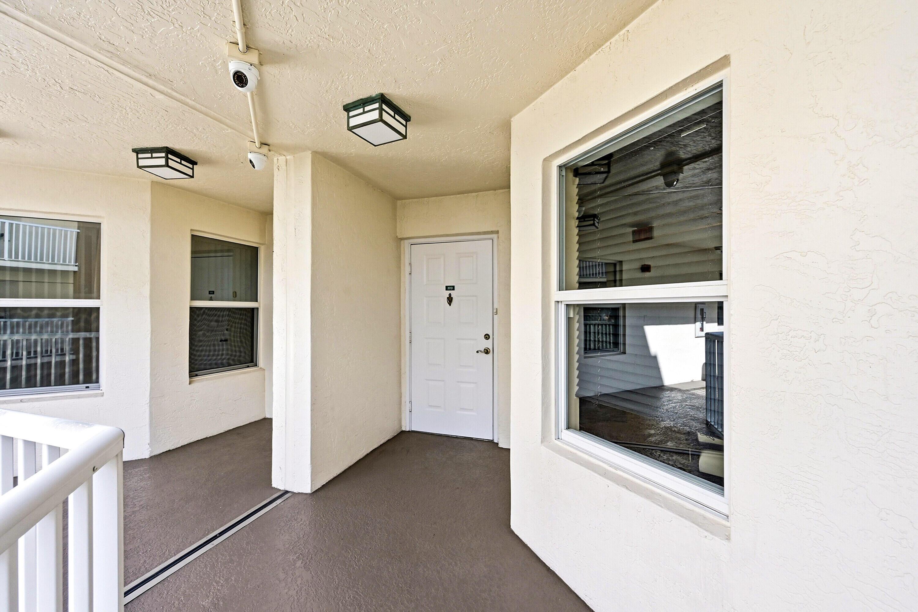 7763 Southampton Terrace 309, Tamarac, FL 33321, Tamarac - Photo 4