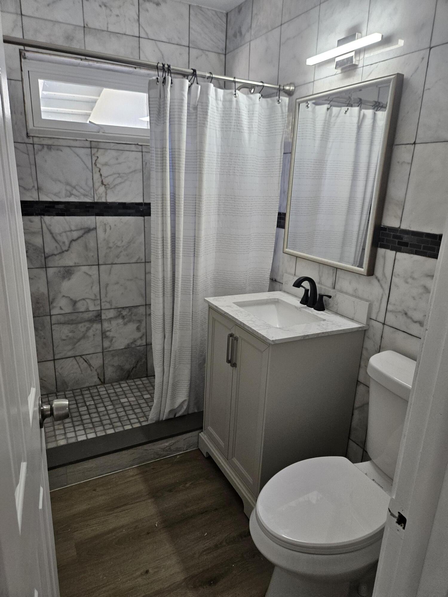 720 Locust Street, West Palm Beach, FL 33405, West Palm Beach - Photo 4