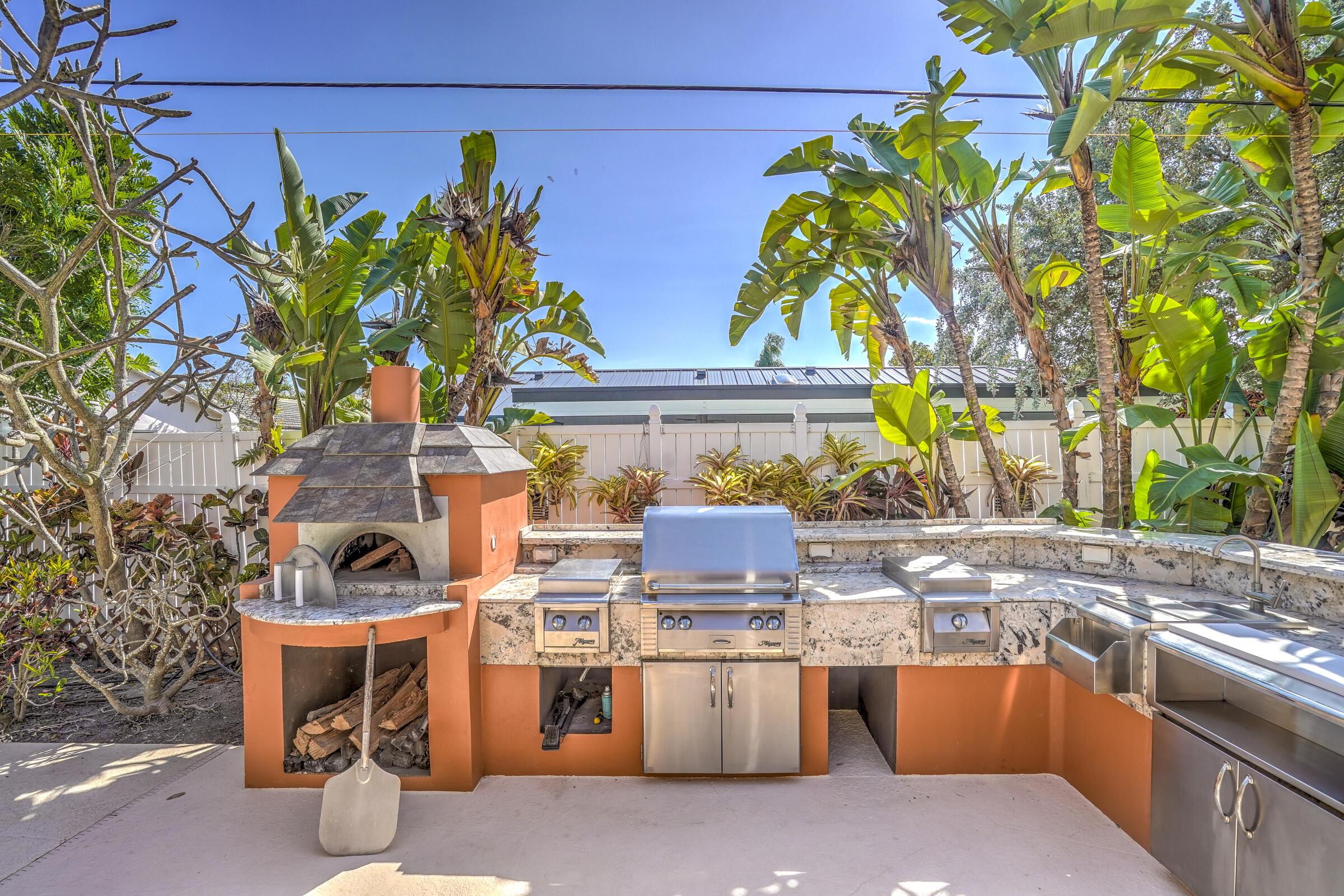 1191 Emerald Drive, Singer Island, FL 33404, Singer Island - Photo 2