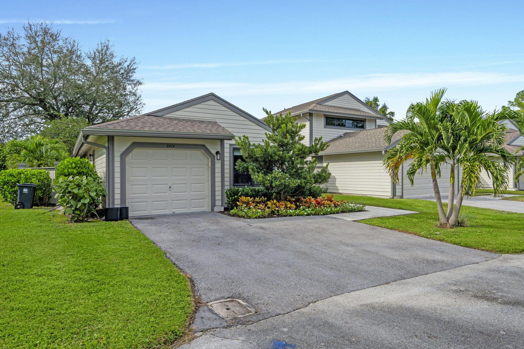 2474 Bedford Mews Drive, Wellington, FL 33414, Wellington