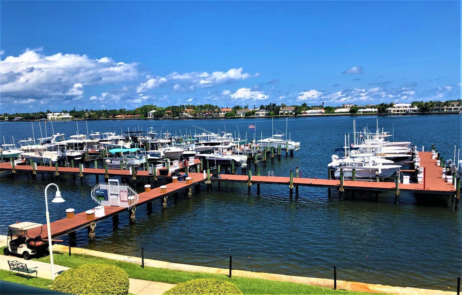 145 Yacht Club Way 304, Hypoluxo, FL 33462, Hypoluxo