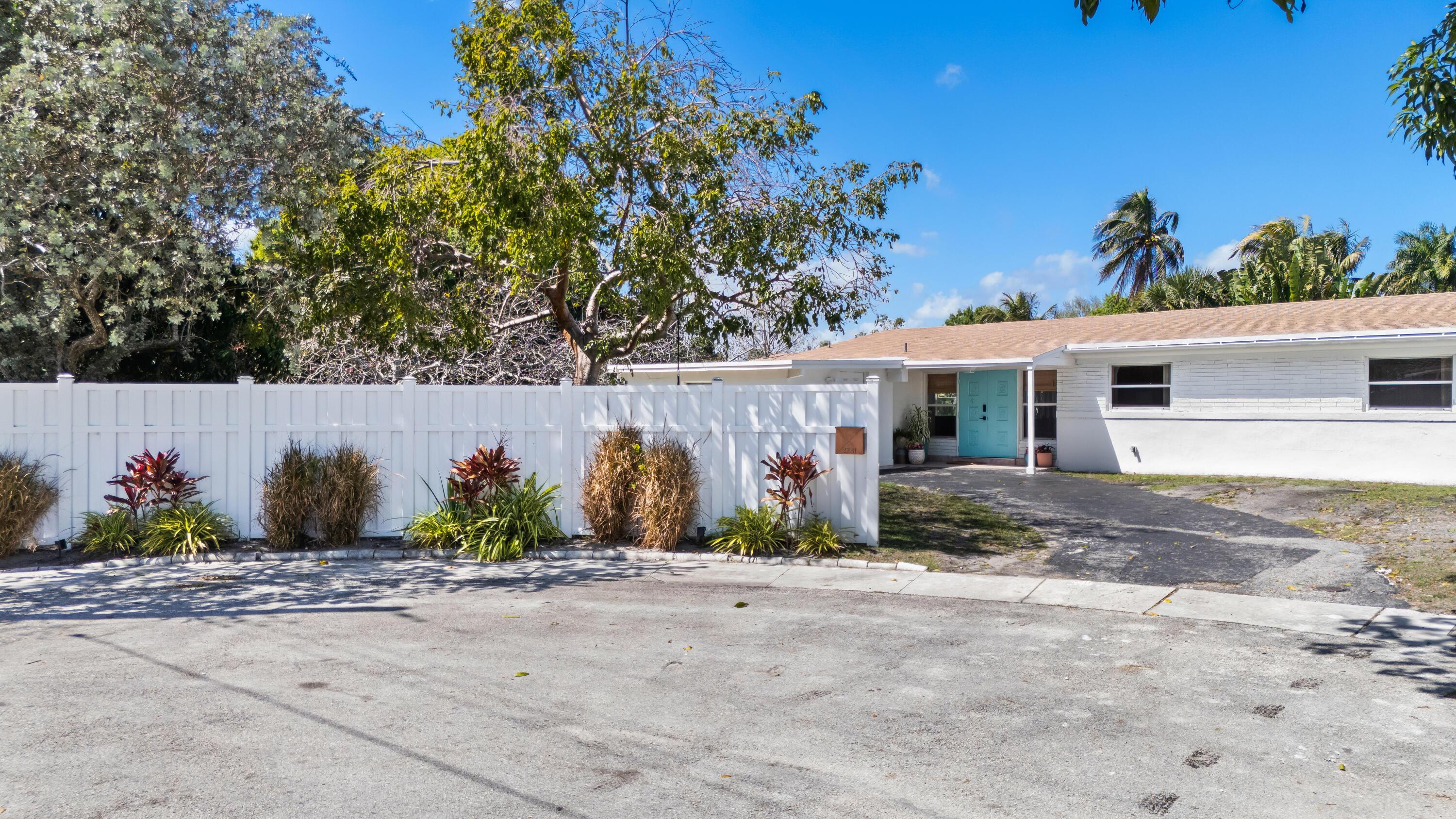 2731 SW 19th Street, Fort Lauderdale, FL 33312, Fort Lauderdale - Photo 3