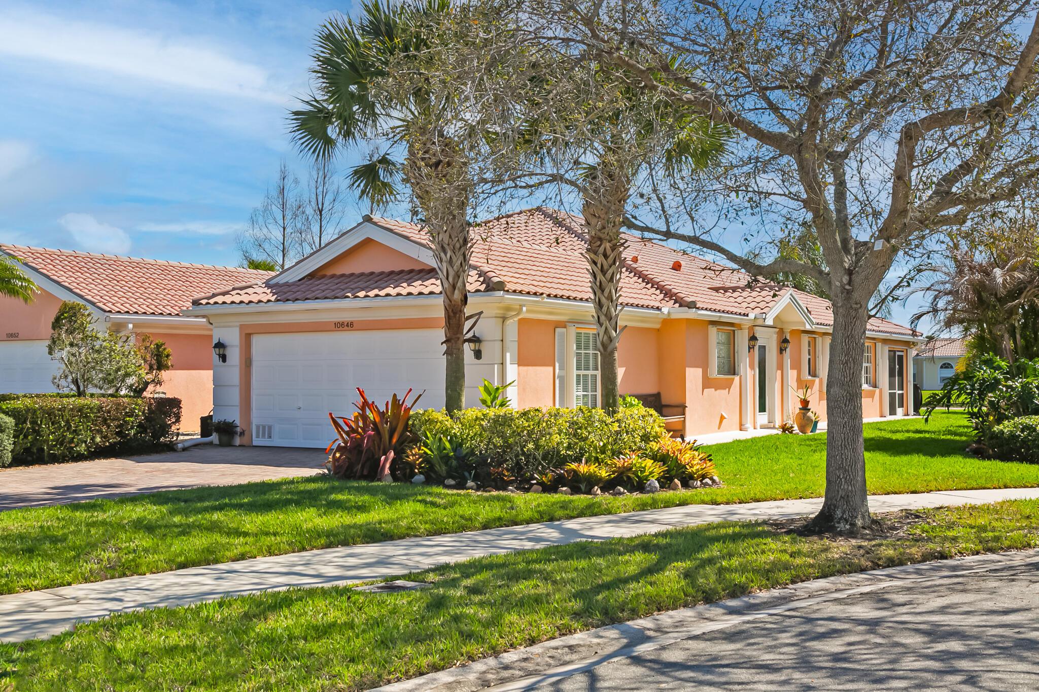 10646 SW Hartwick Dr, Port St. Lucie, FL 34987, Port St. Lucie - Photo 3