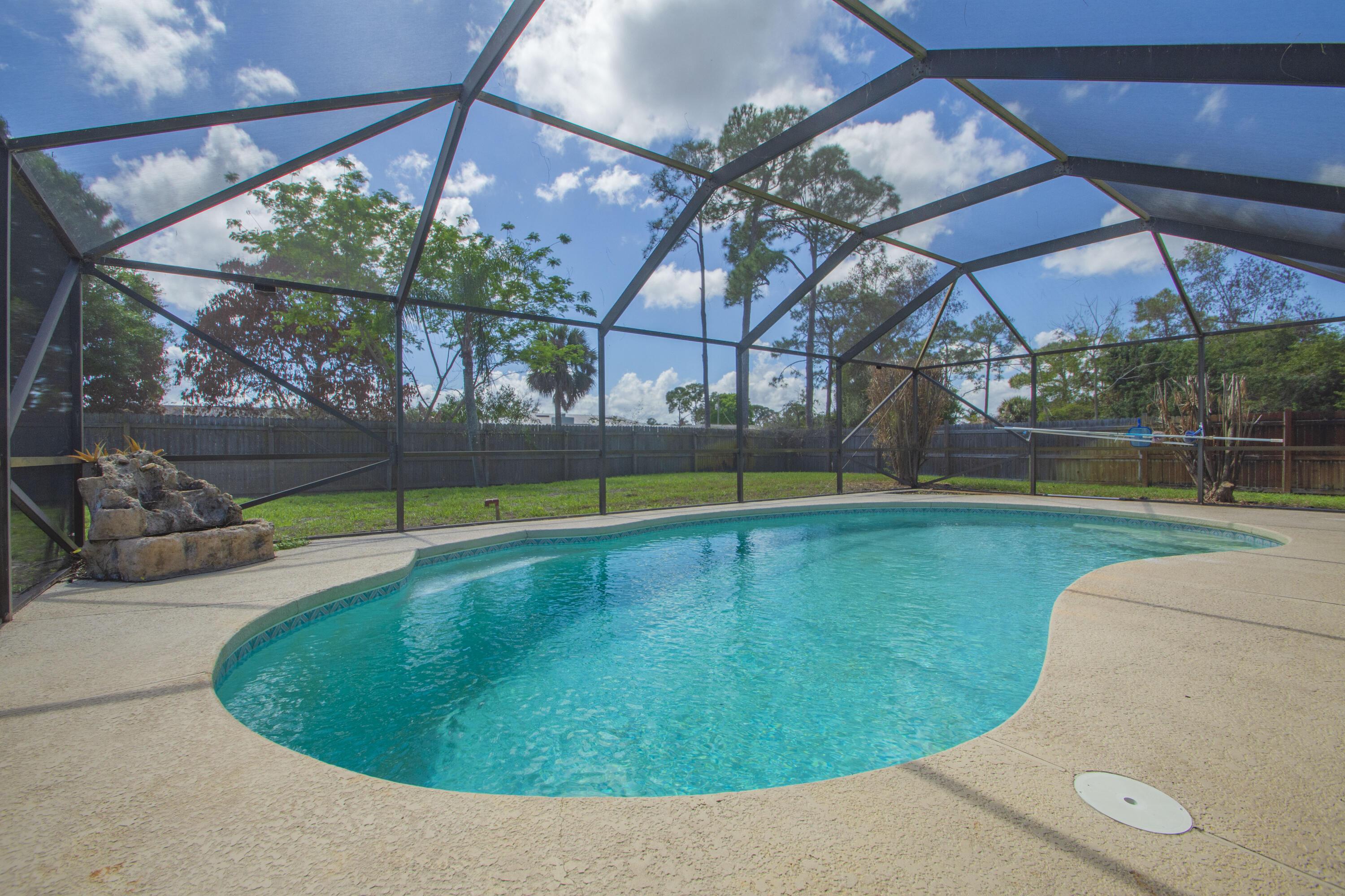 480 SE Evergreen Terrace, Port St. Lucie, FL 34983, Port St. Lucie - Photo 5