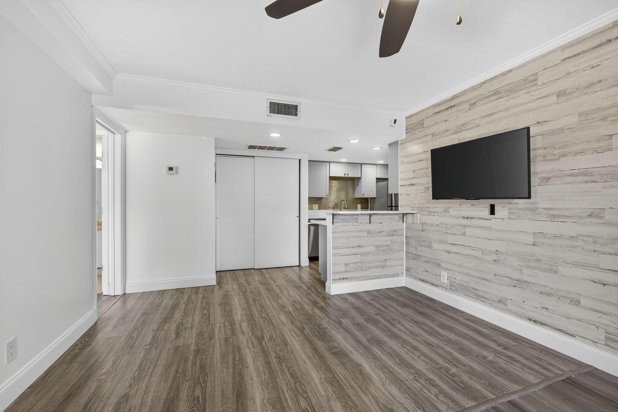 612 Executive Center Drive 3107, West Palm Beach, FL 33401, West Palm Beach - Photo 4
