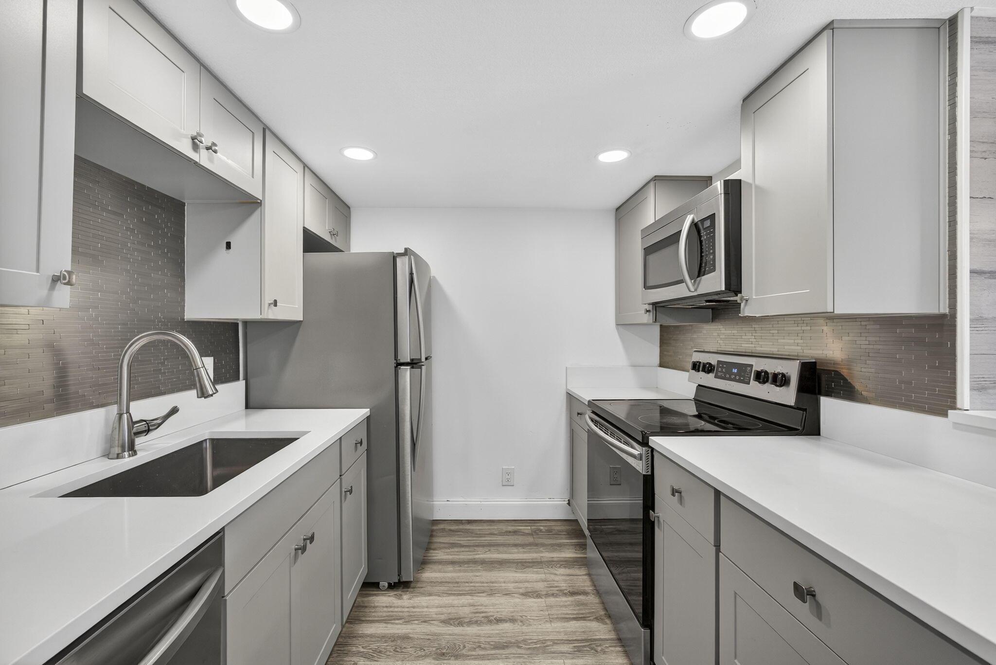612 Executive Center Drive 3107, West Palm Beach, FL 33401, West Palm Beach - Photo 5