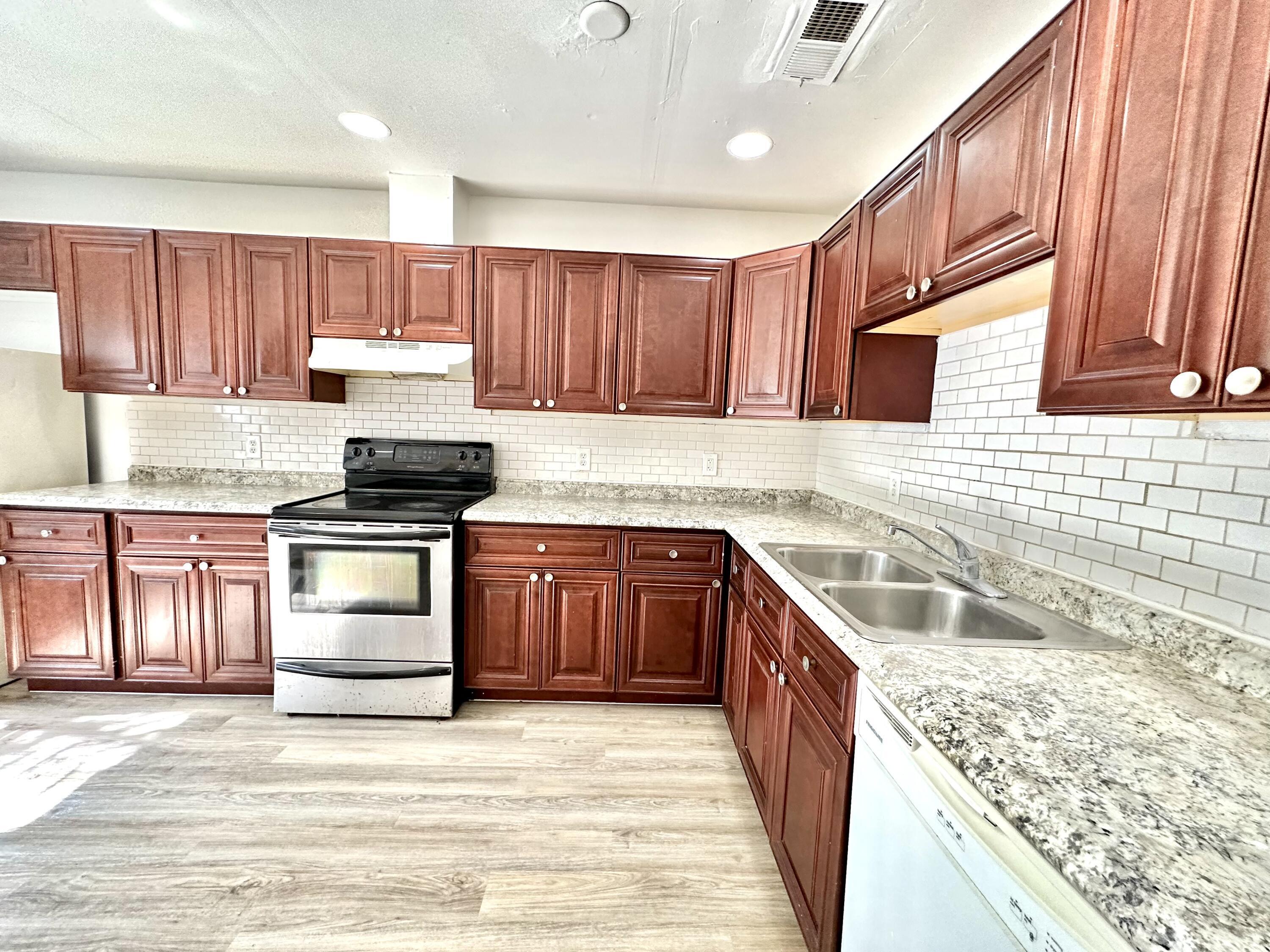 513 Pine Ridge Avenue Unit A, Lantana, FL 33462, Lantana - Photo 5