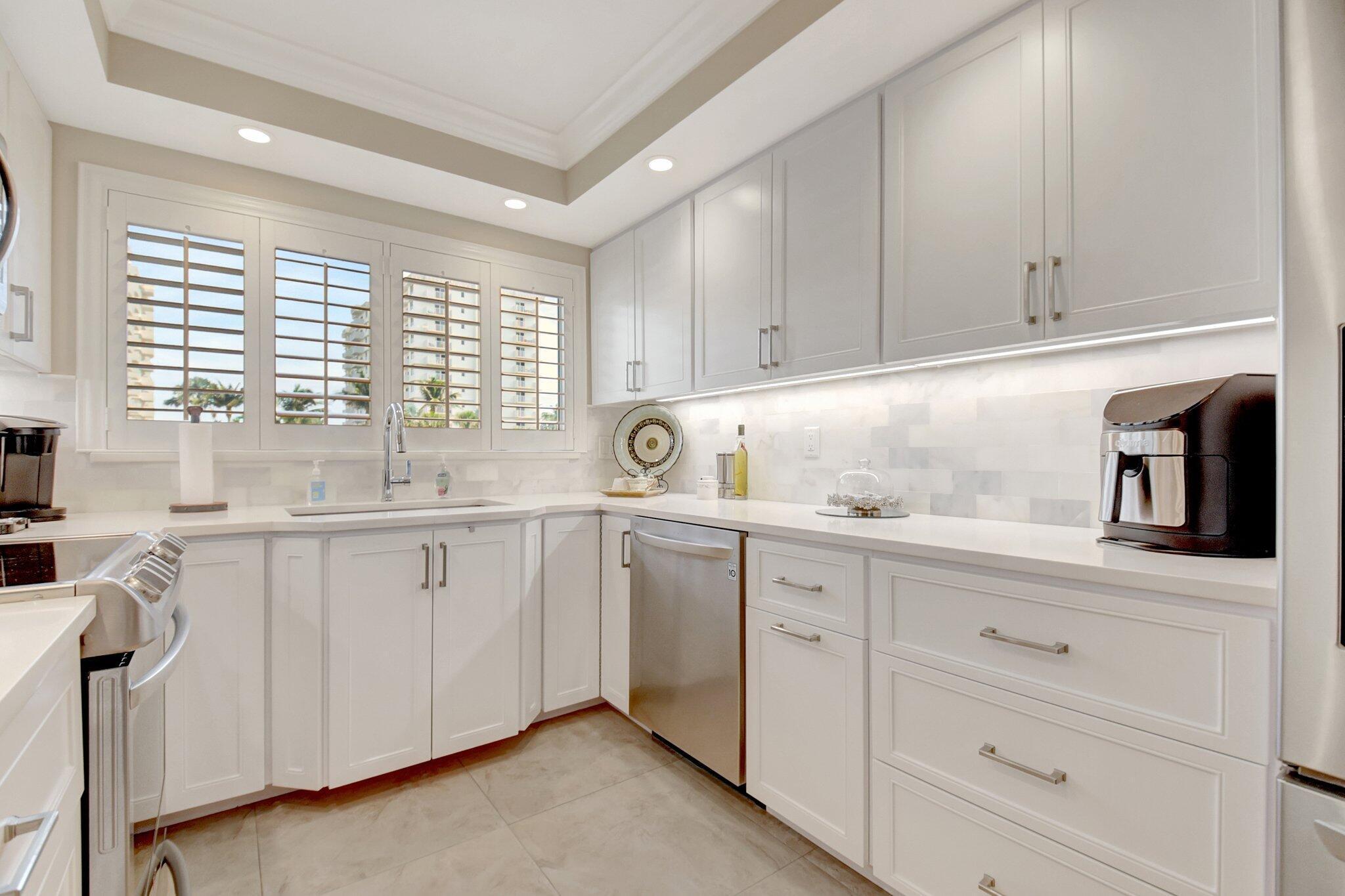 3224 S Ocean Boulevard 214, Highland Beach, FL 33487, Highland Beach - Photo 3