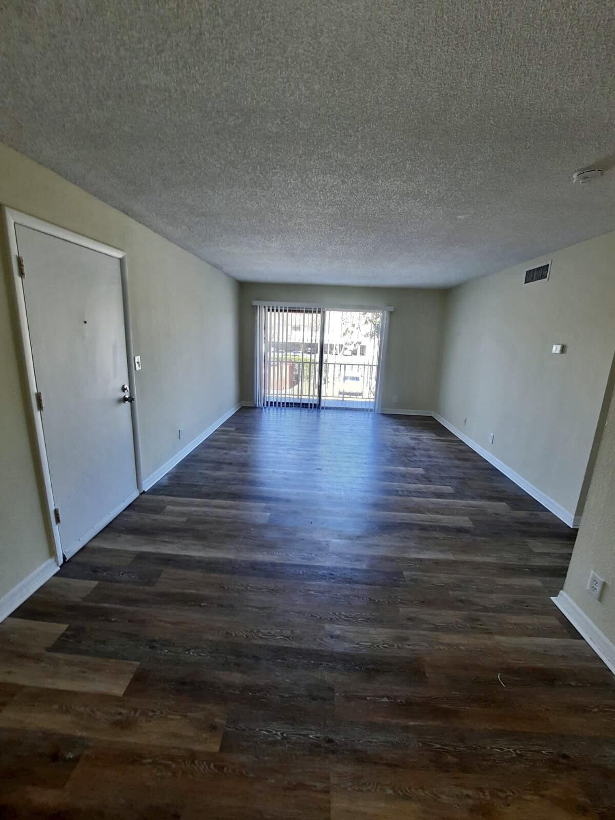 409 Executive Center Drive 208, West Palm Beach, FL 33401, West Palm Beach - Photo 2