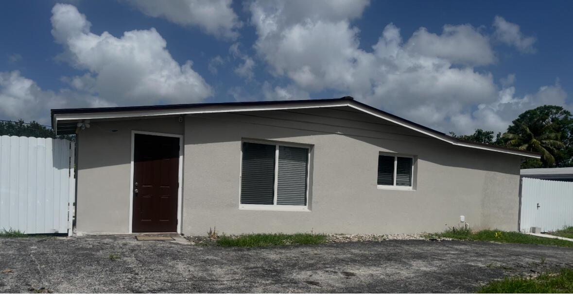 3900 SW 59th Ave, Davie, FL 33314, Davie