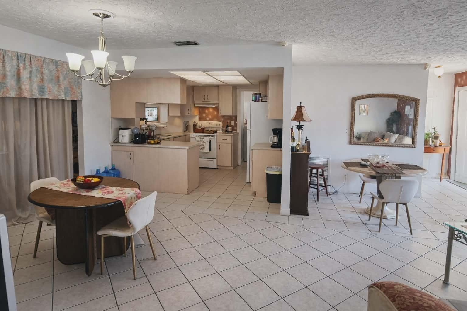 218 Olive Avenue, Port St. Lucie, FL 34952, Port St. Lucie - Photo 2