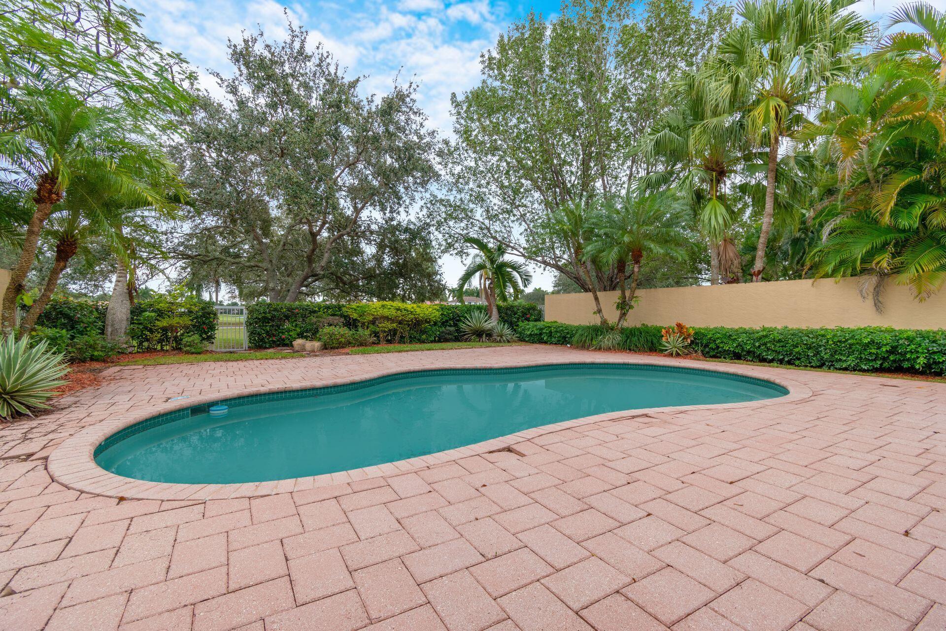 2466 Bay Isle Court, Weston, FL 33327, Weston - Photo 4