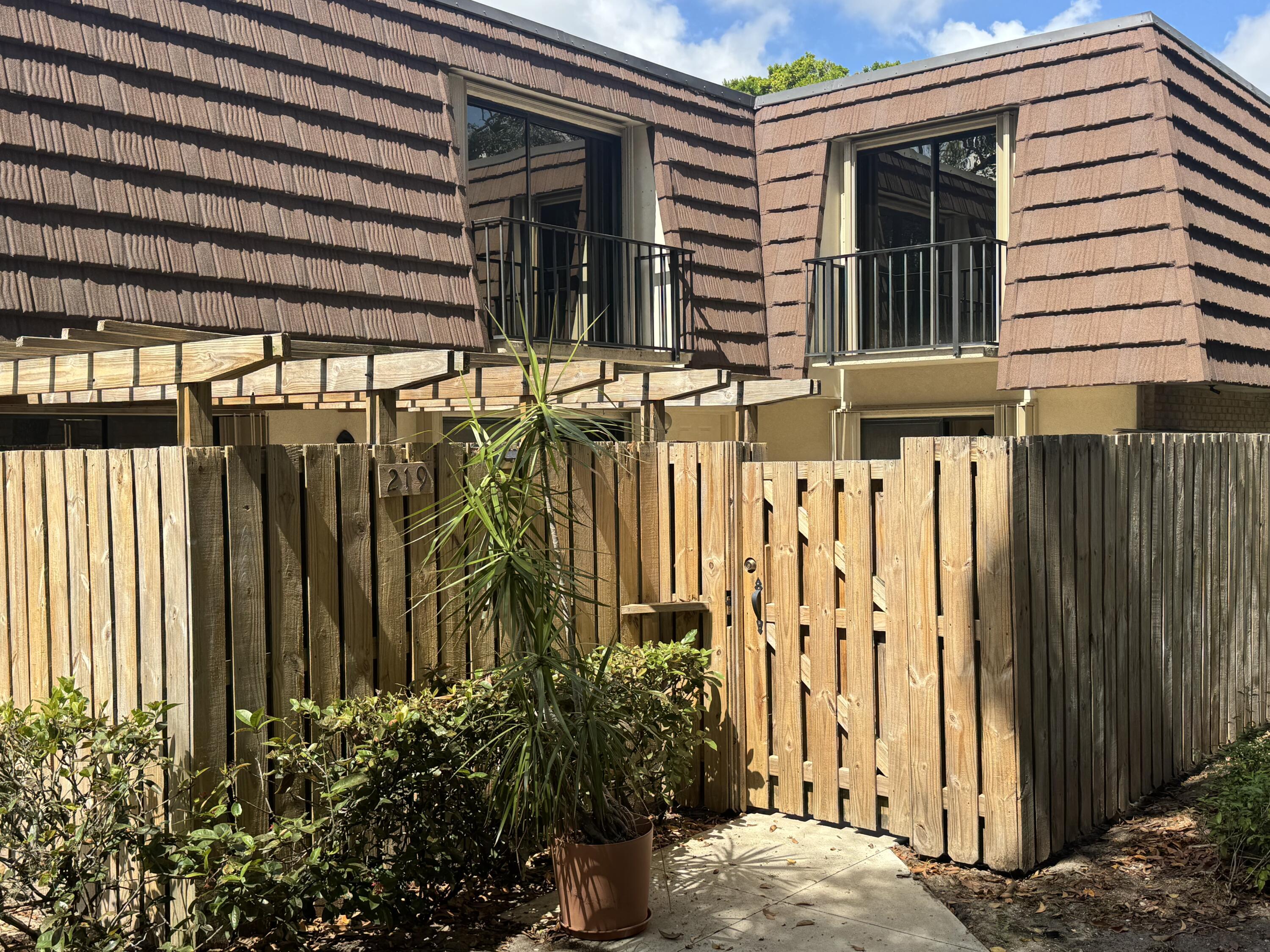 219 2nd Lane, Palm Beach Gardens, FL 33418, Palm Beach Gardens