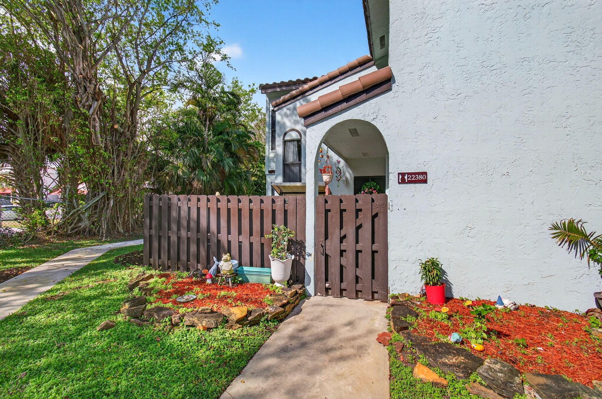 22380 Pineapple Walk Drive, Boca Raton, FL 33433, Boca Raton - Photo 2