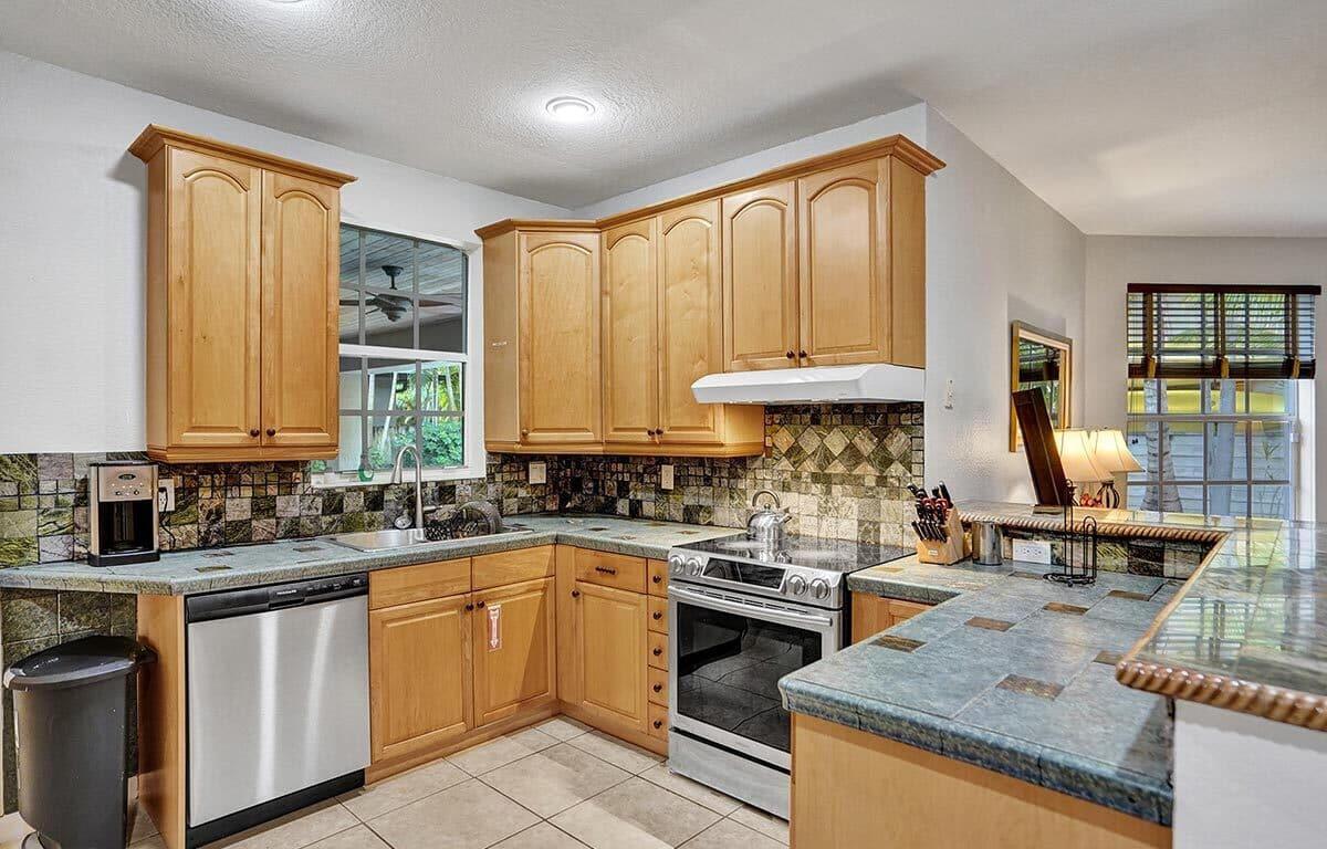 2105 SW 12th Terrace, Fort Lauderdale, FL 33315, Fort Lauderdale - Photo 5