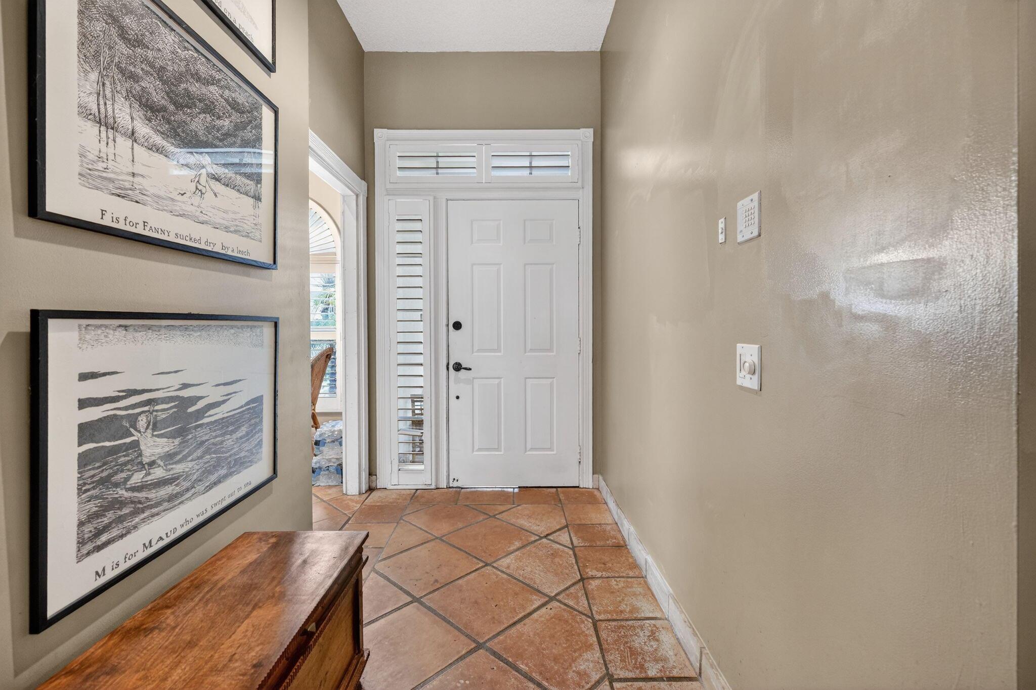 217 E Tall Oaks Circle, Palm Beach Gardens, FL 33410, Palm Beach Gardens - Photo 5