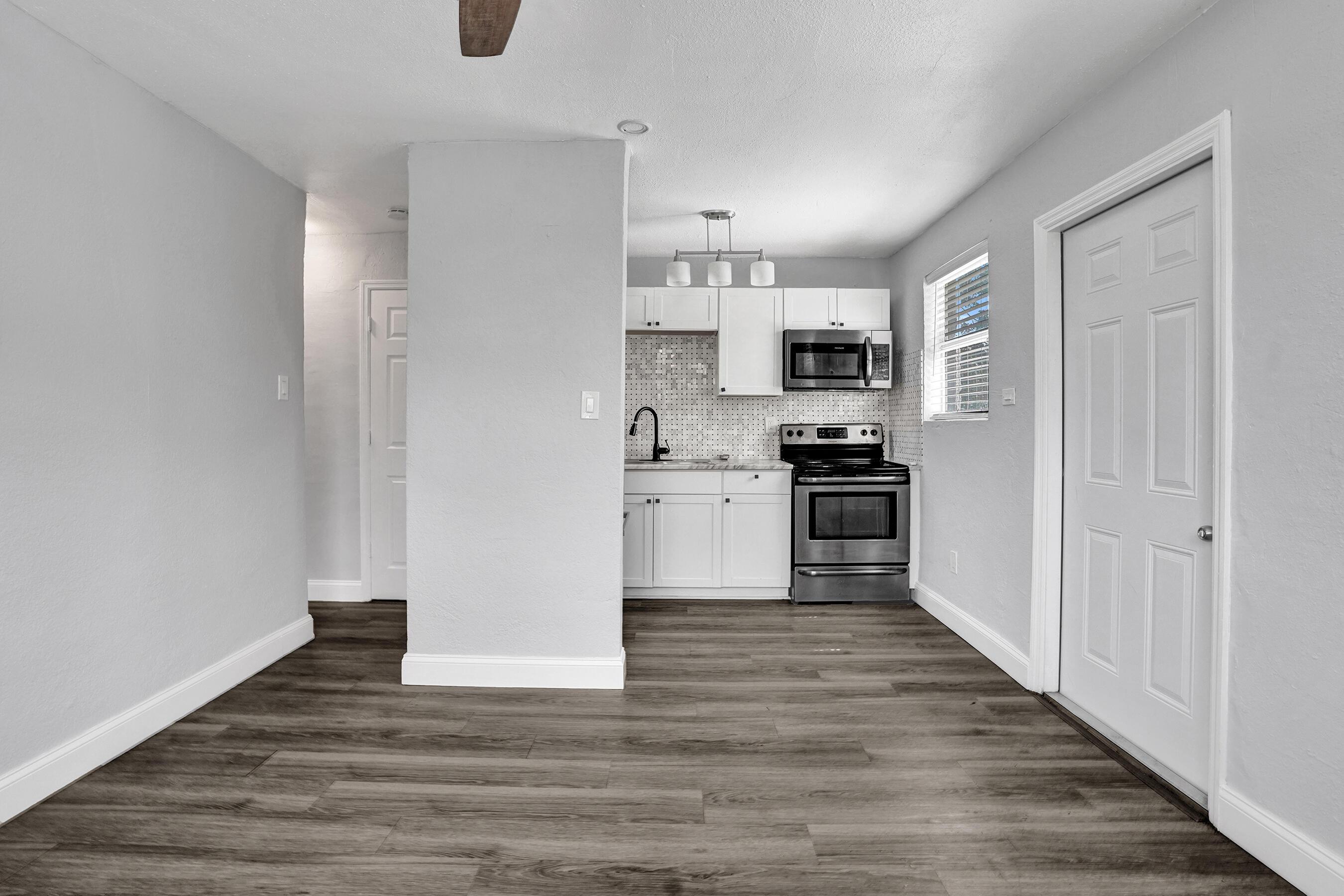 2261 NW 2nd Street, Pompano Beach, FL 33069, Pompano Beach - Photo 4