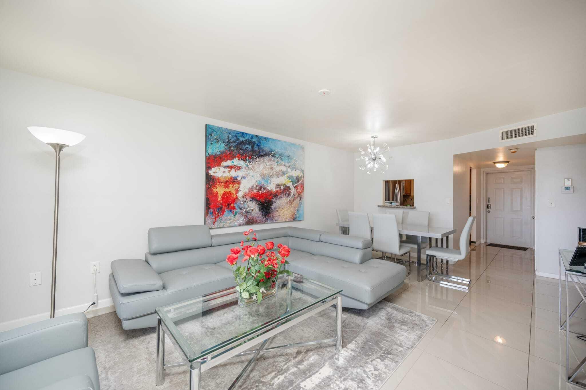 8861 Sunrise Lakes Boulevard Unit 301, Sunrise, FL 33322, Sunrise - Photo 4