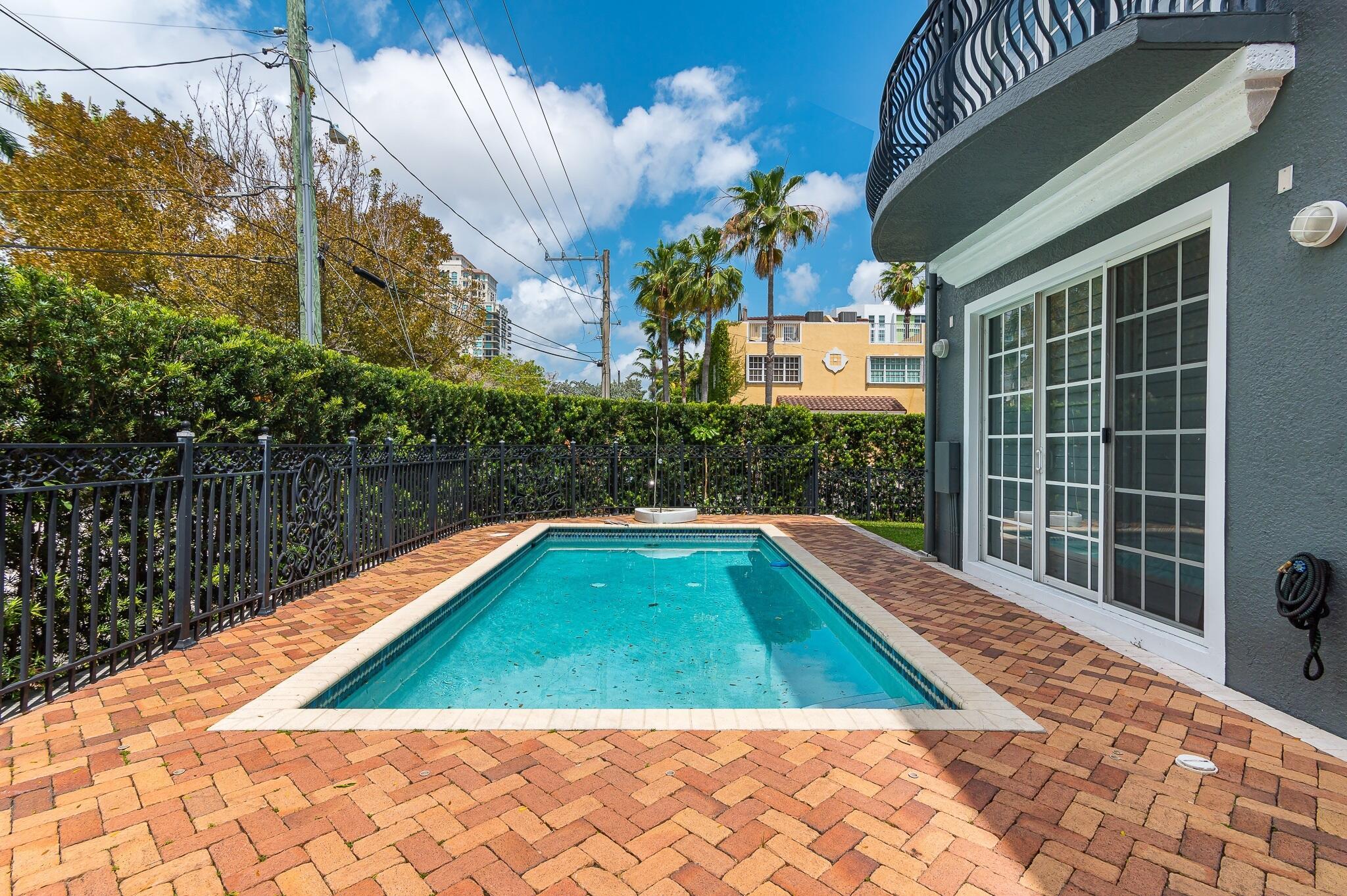 486 SW 5th Street, Fort Lauderdale, FL 33315, Fort Lauderdale - Photo 3