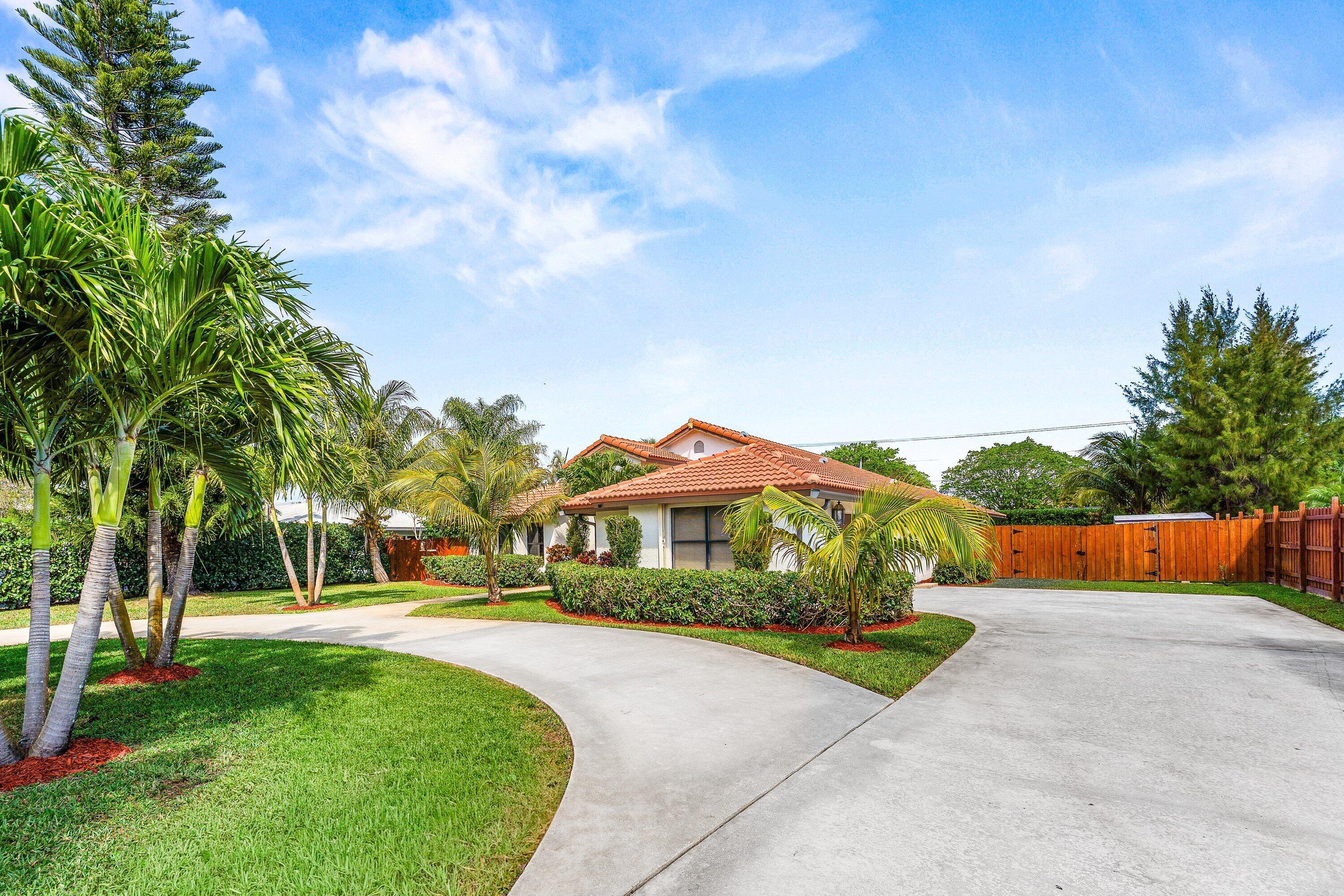 3897 Sherwood Boulevard, Delray Beach, FL 33445, Delray Beach - Photo 4