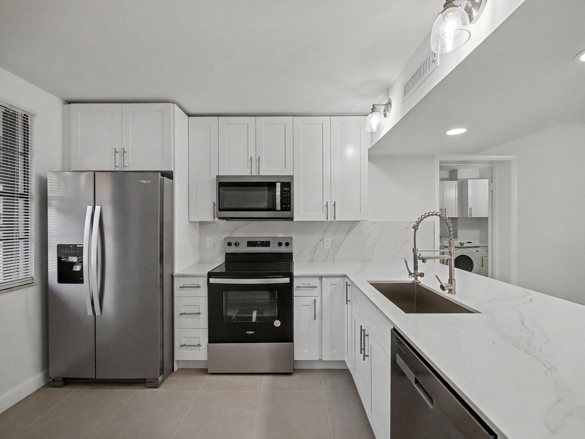 3501 Village Blvd Boulevard Apt 104, West Palm Beach, FL 33409, West Palm Beach - Photo 2