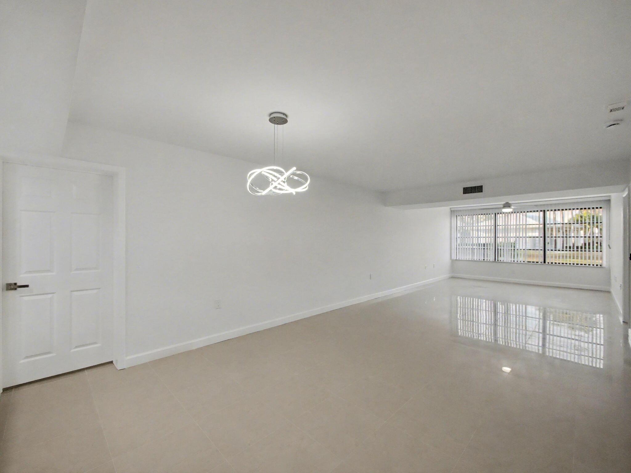 3501 Village Blvd Boulevard Apt 104, West Palm Beach, FL 33409, West Palm Beach - Photo 4