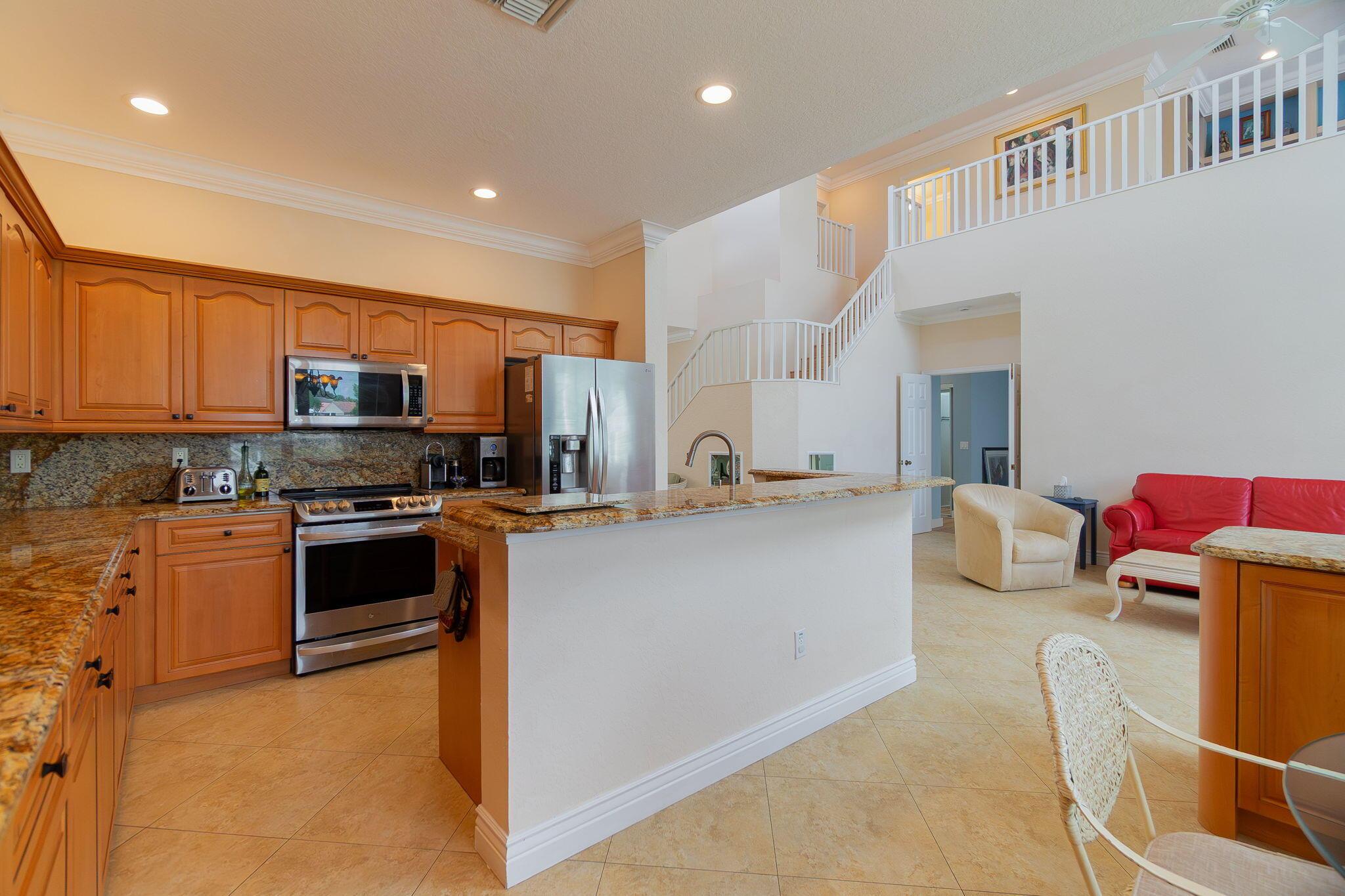 6005 Newport Village Way, Lake Worth, FL 33463, Lake Worth - Photo 3