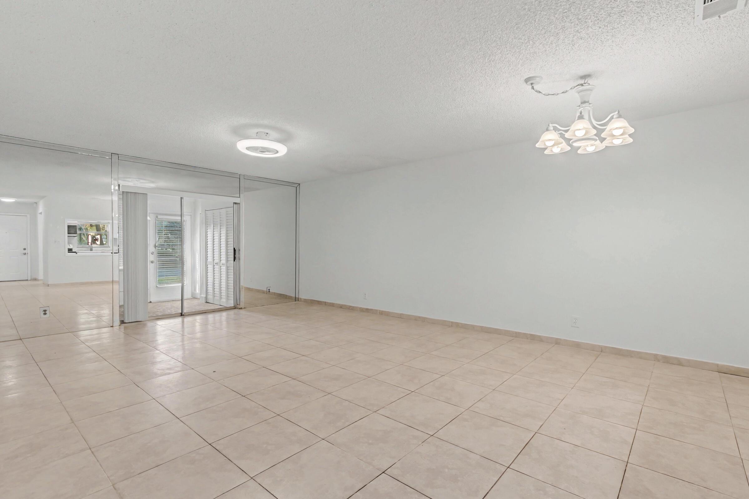 437 SW Natura Avenue F, Deerfield Beach, FL 33441, Deerfield Beach - Photo 5