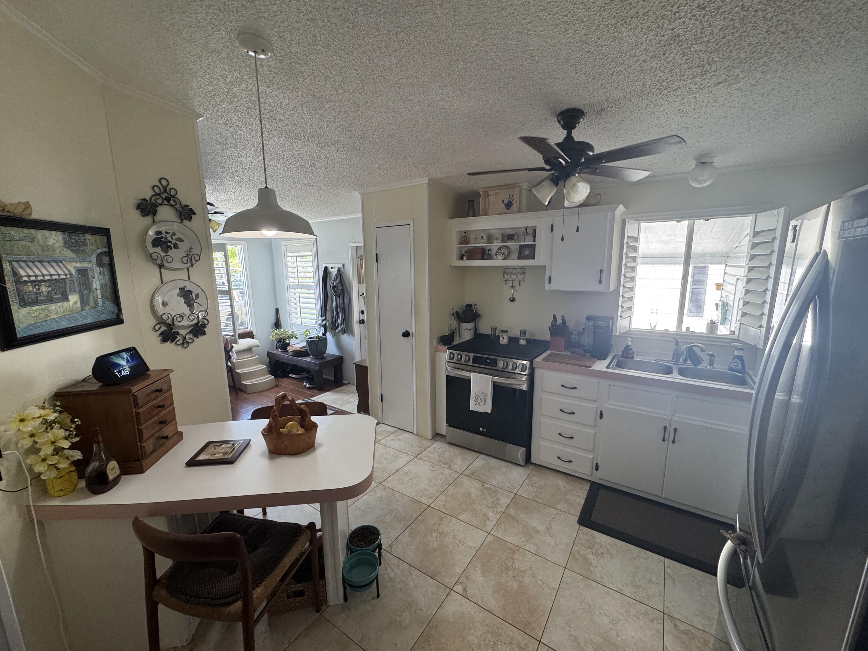5680 Boca Chica Court, Fort Pierce, FL 34982, Fort Pierce - Photo 3