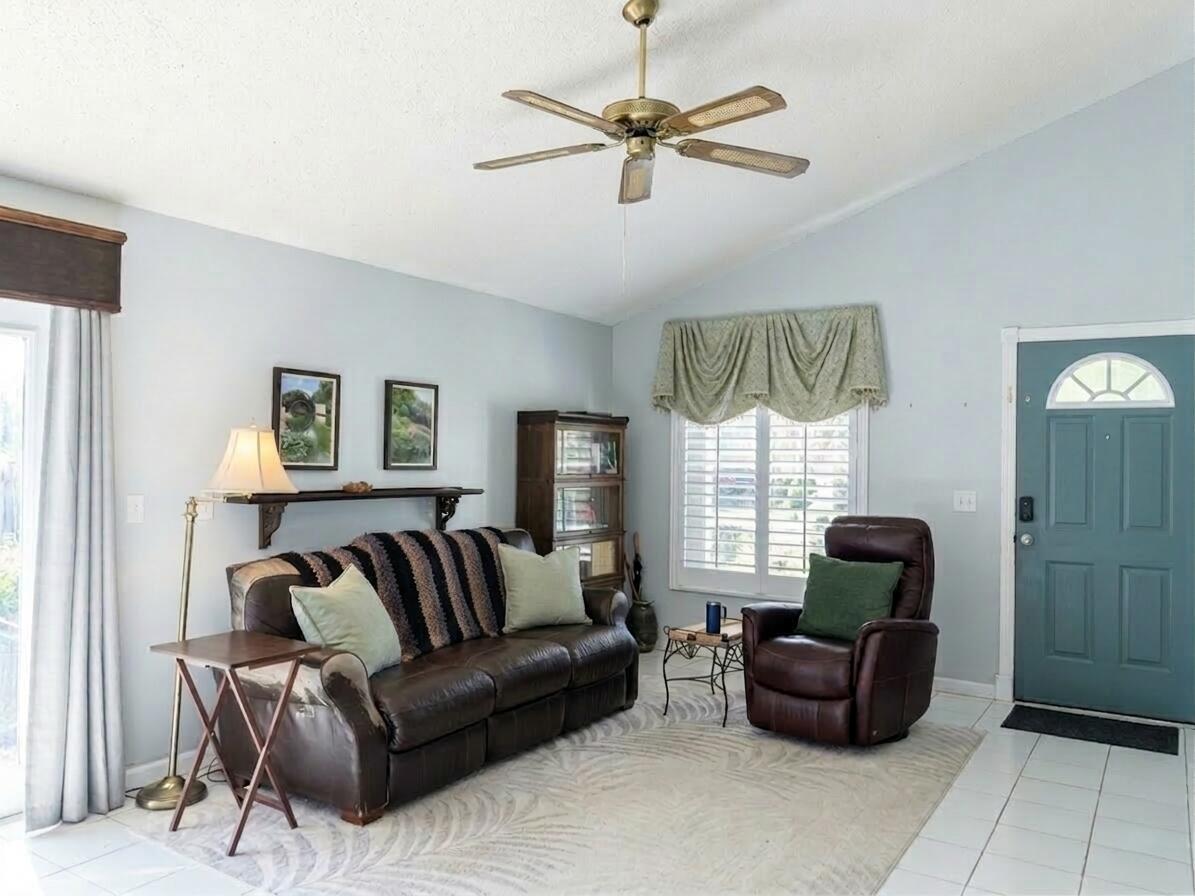 10089 Pinafore Lane, Royal Palm Beach, FL 33411, Royal Palm Beach - Photo 4