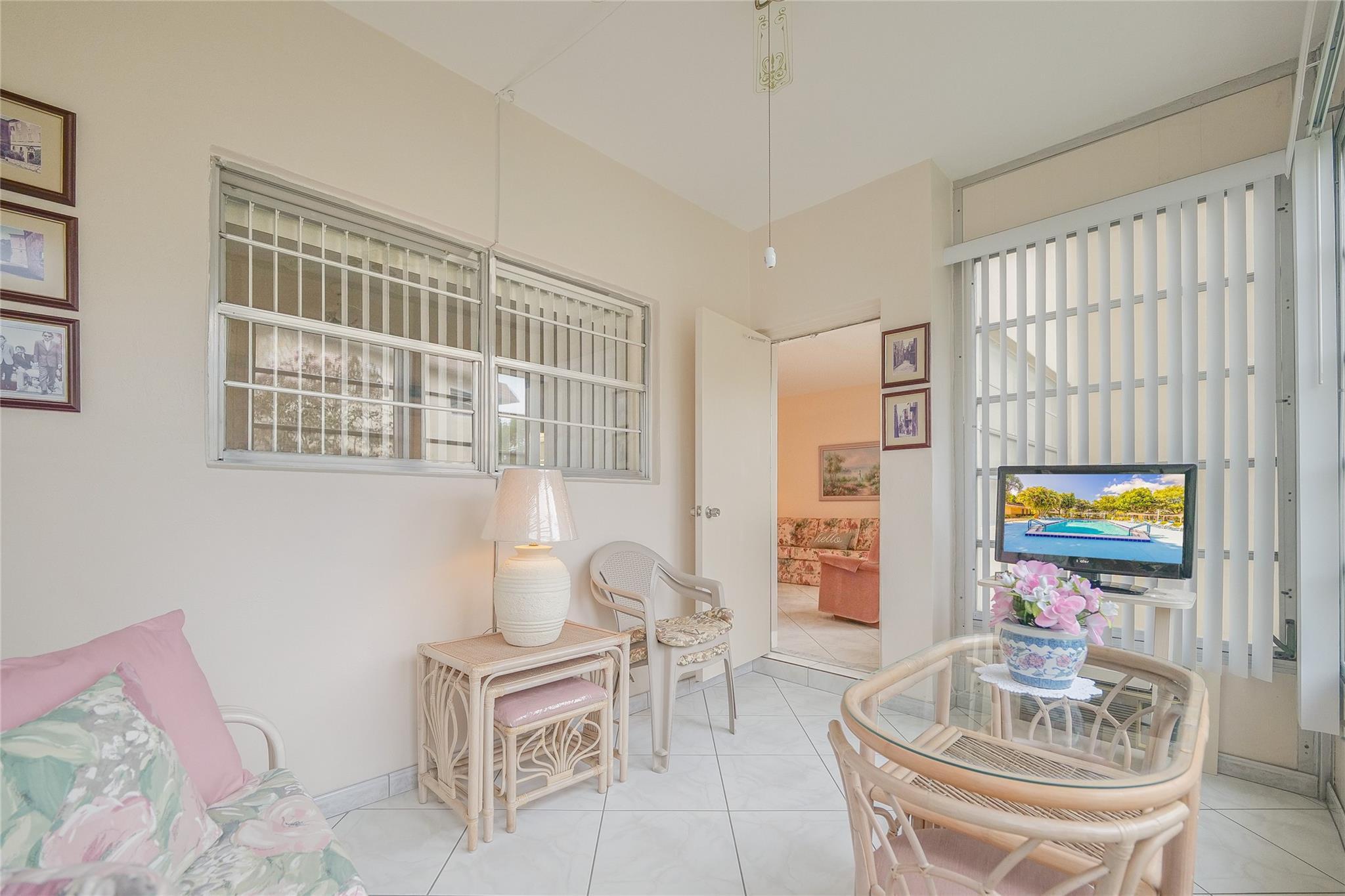 3431 NW 50th Avenue 213, Lauderdale Lakes, FL 33319, Lauderdale Lakes - Photo 3