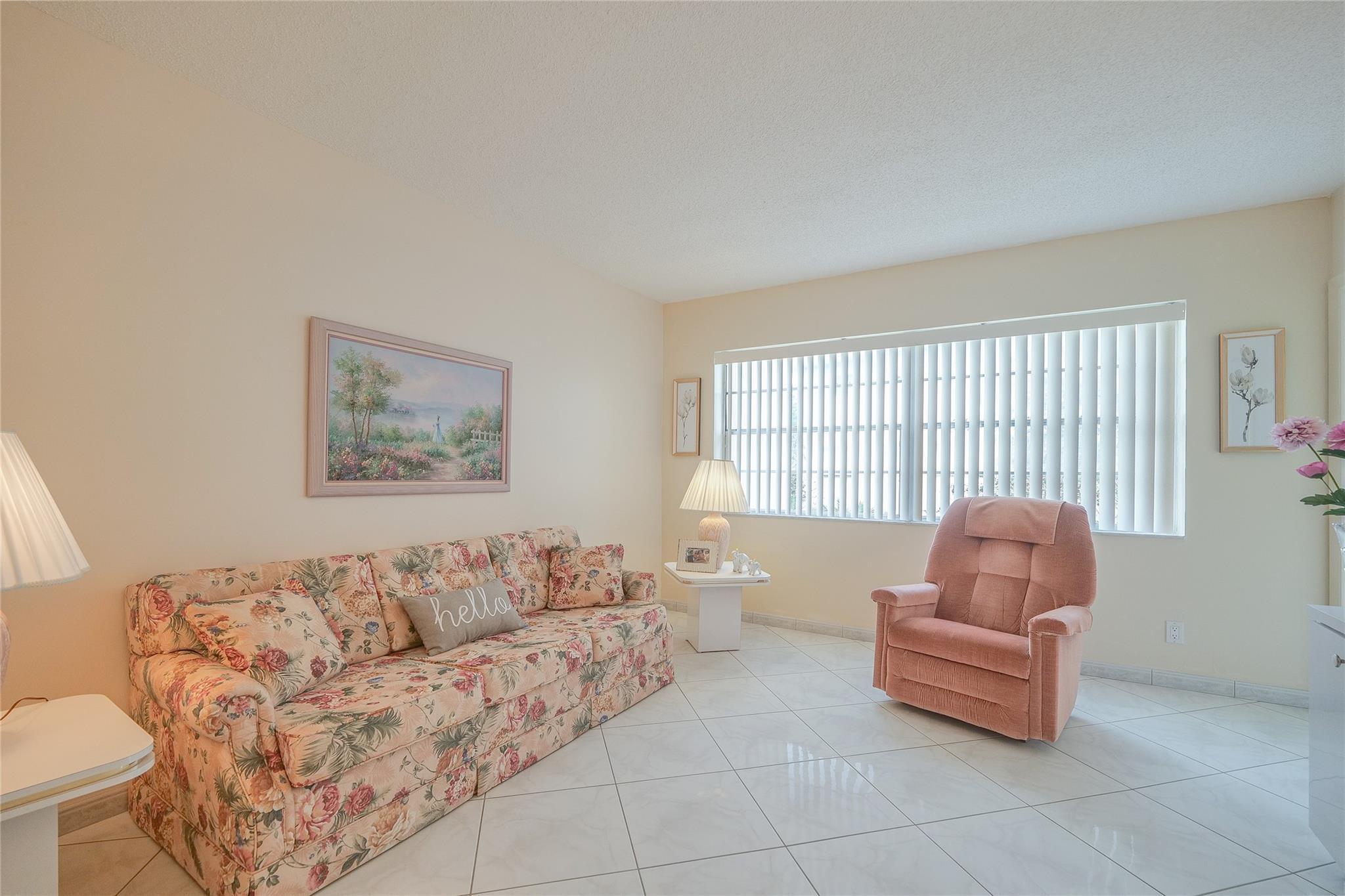 3431 NW 50th Avenue 213, Lauderdale Lakes, FL 33319, Lauderdale Lakes - Photo 4