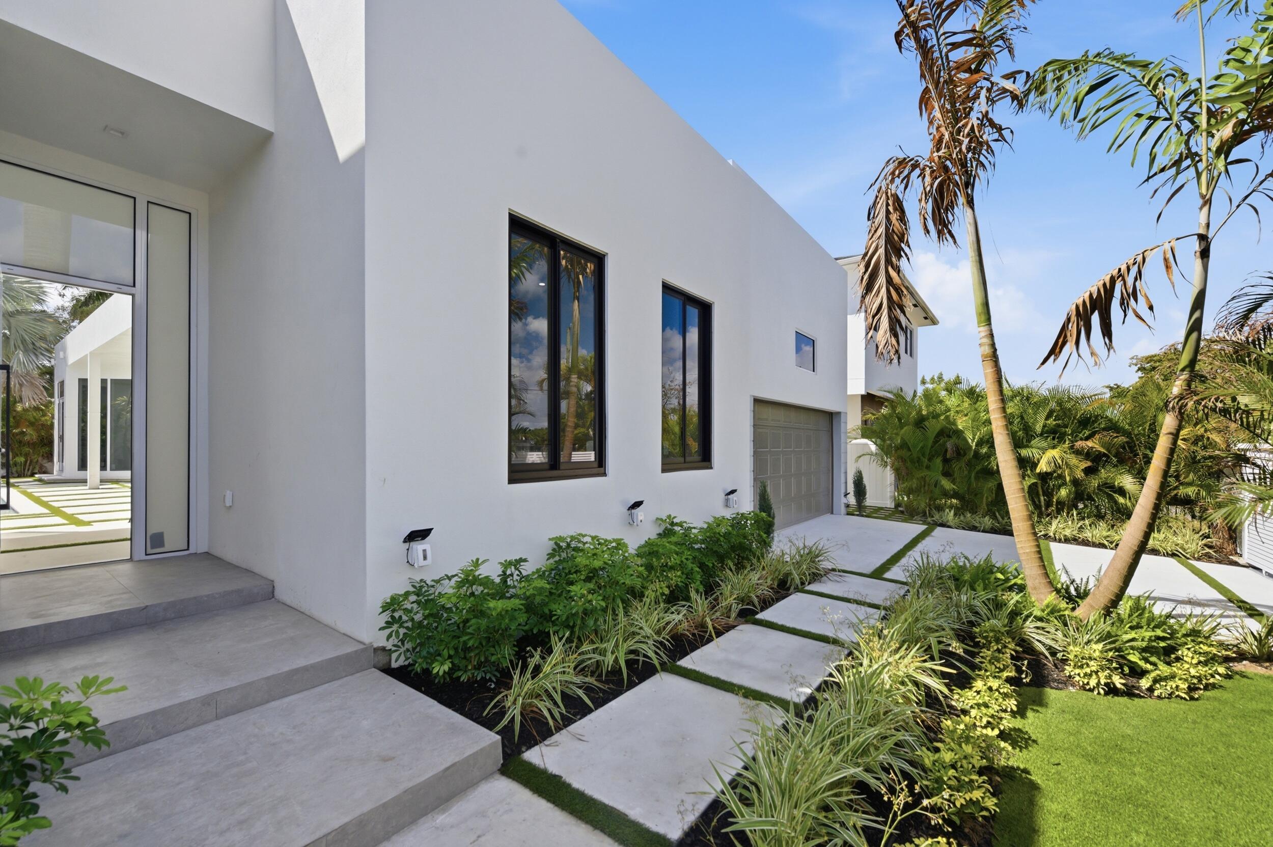 40 NE 16th Place, Fort Lauderdale, FL 33305, Fort Lauderdale - Photo 2