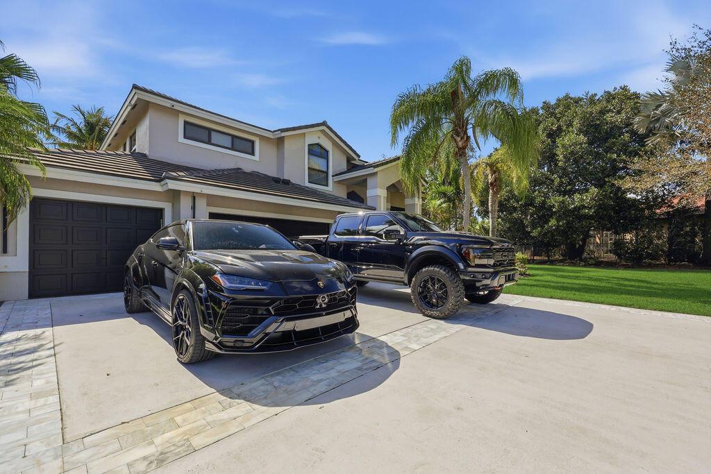 3541 Carlton Lane, Davie, FL 33330, Davie - Photo 5