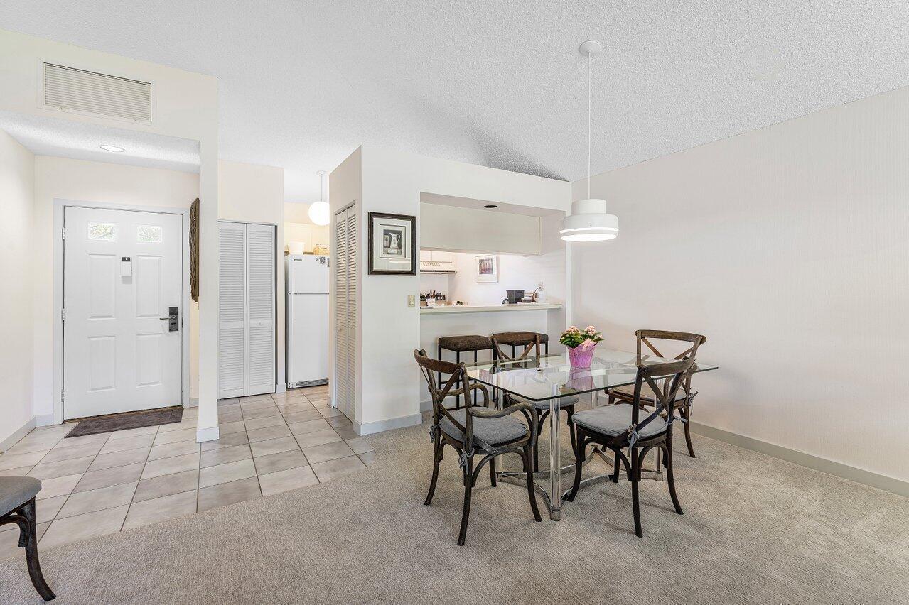 539 Club Dr, Palm Beach Gardens, FL 33418, Palm Beach Gardens - Photo 3