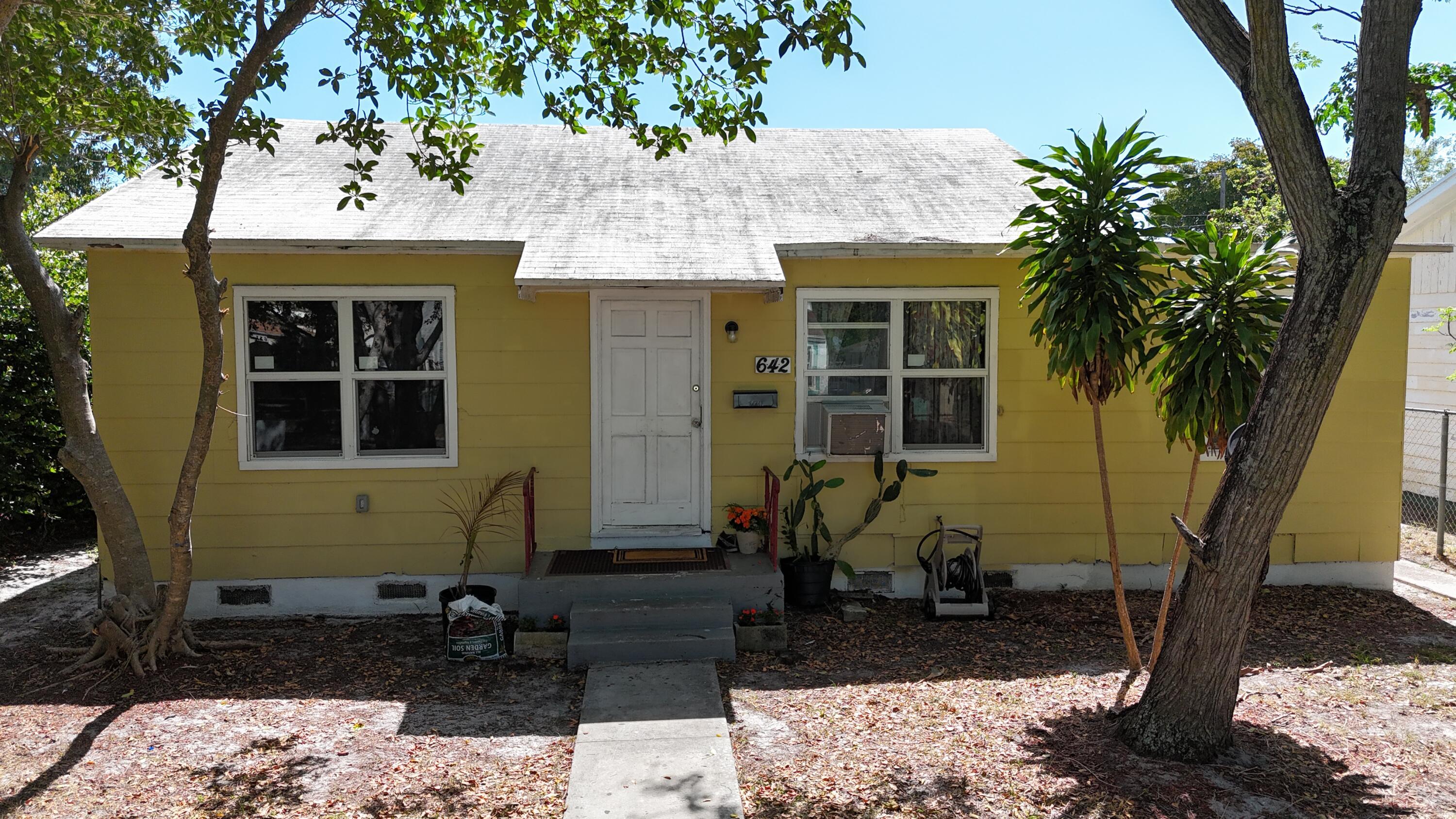 642 35th St, West Palm Beach, FL 33407, West Palm Beach