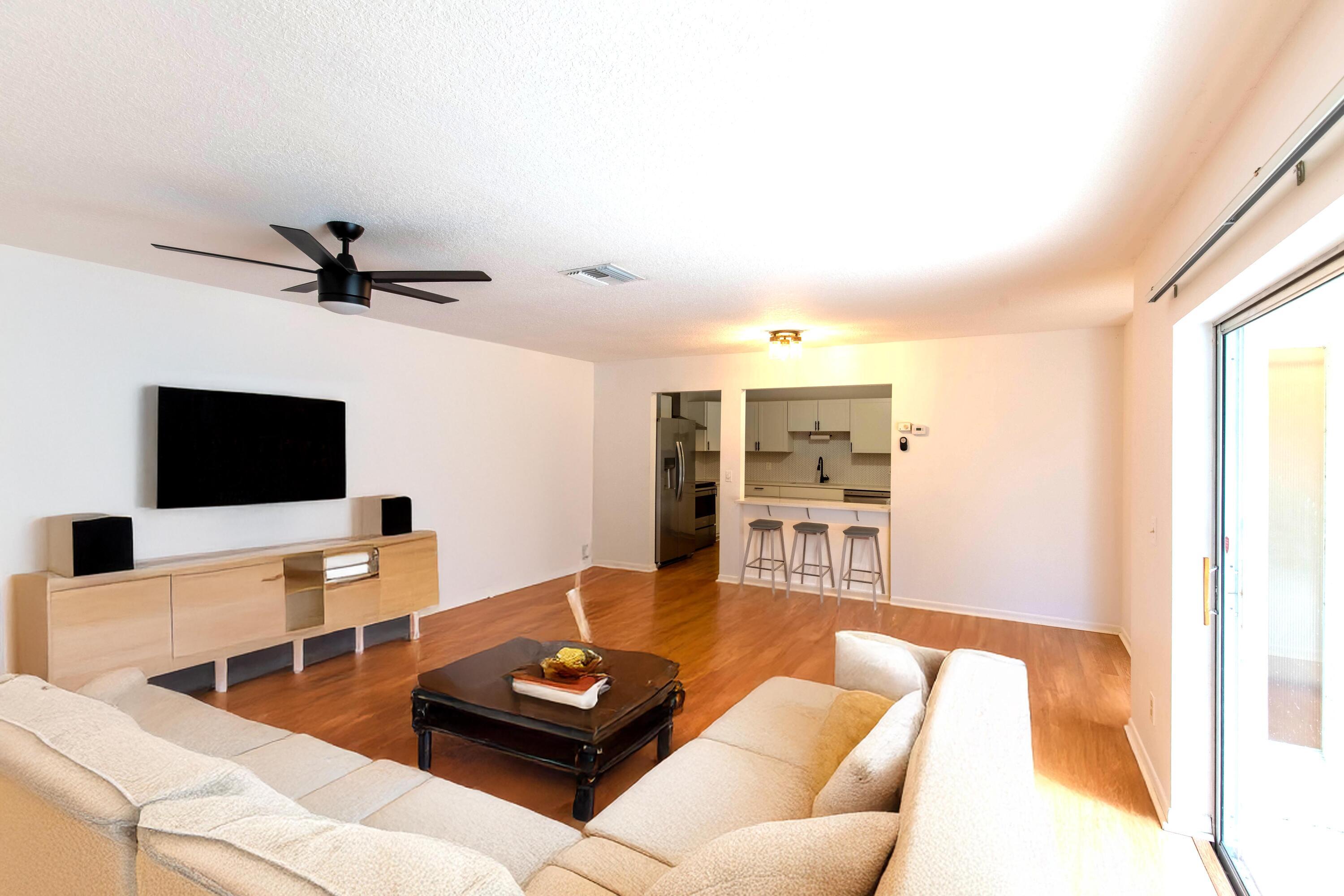112 Bent Arrow Drive B, Jupiter, FL 33458, Jupiter - Photo 4