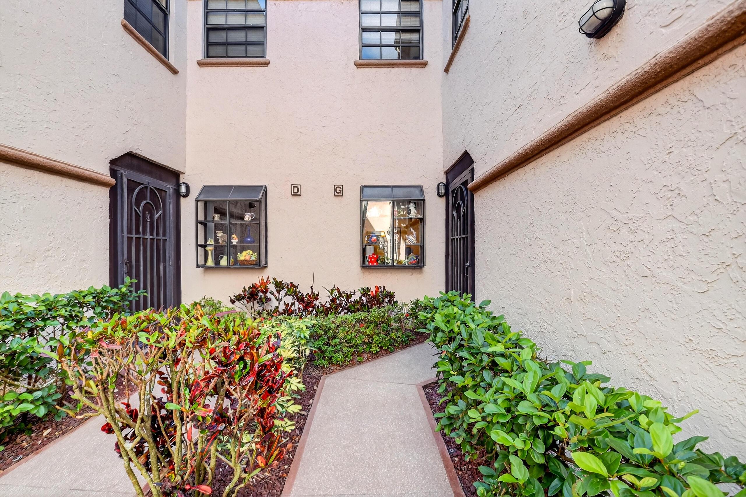 5188 Europa Drive G, Boynton Beach, FL 33437, Boynton Beach - Photo 2