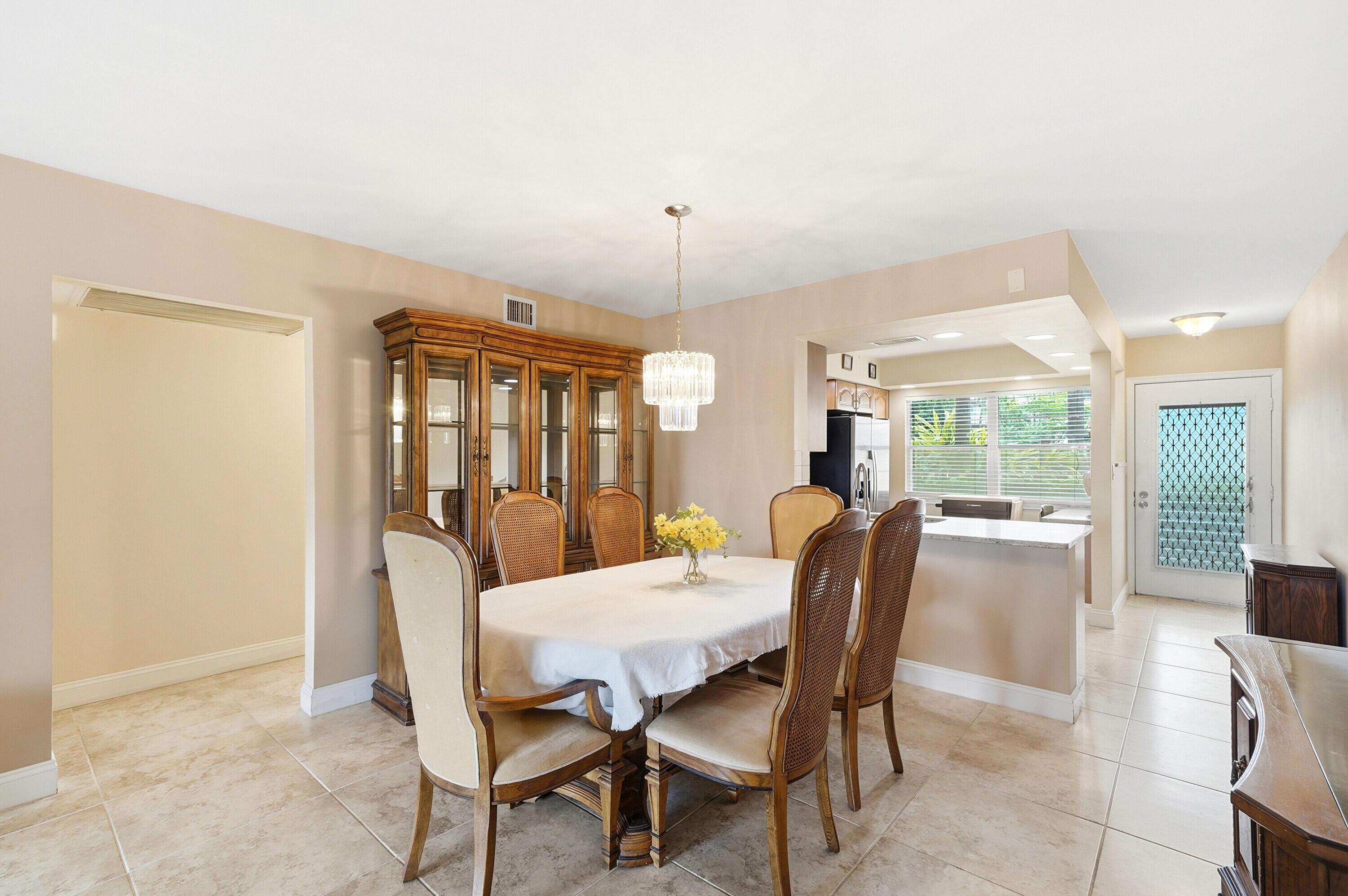 3204 Portofino Point H1, Coconut Creek, FL 33066, Coconut Creek - Photo 2