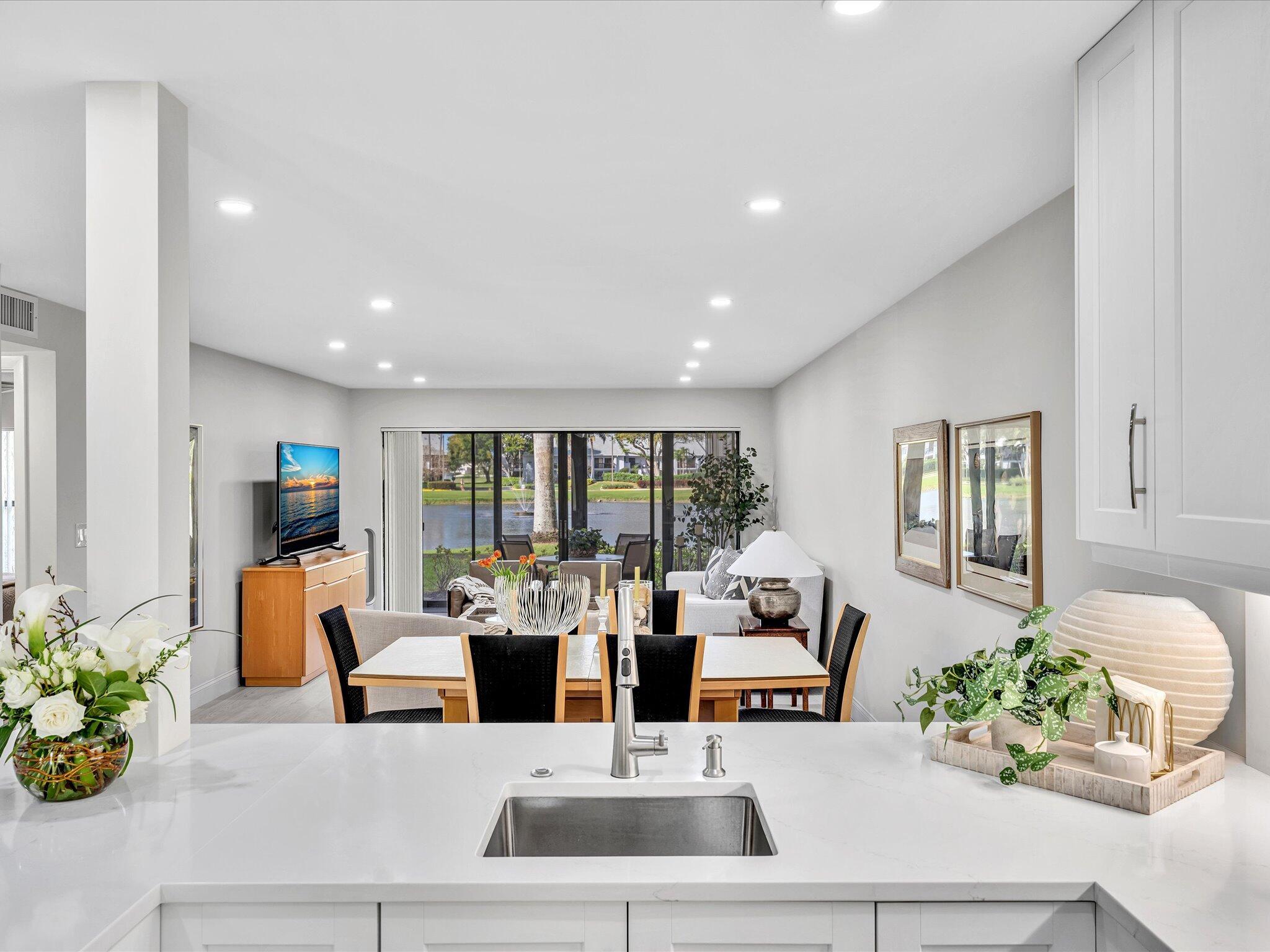 5056 Oakhill Ln, Delray Beach, FL 33484, Delray Beach - Photo 4