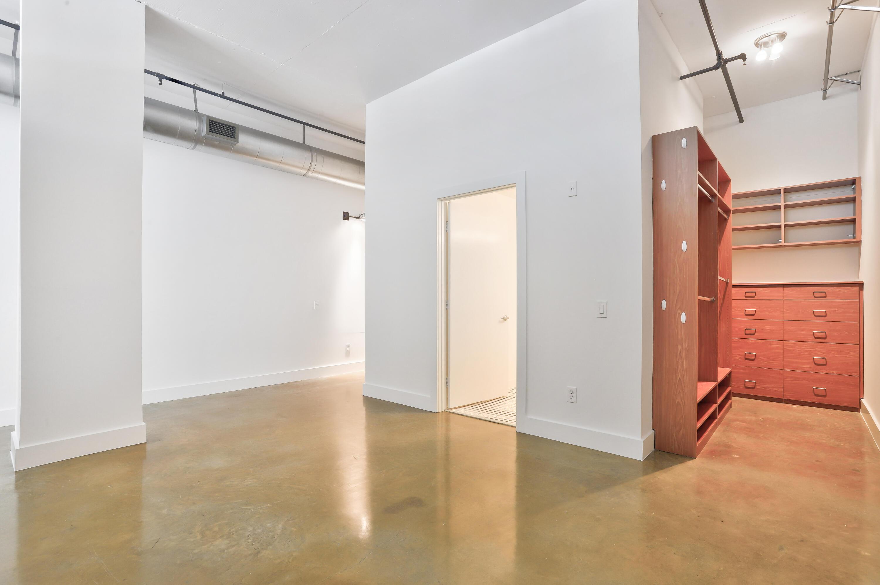 180 NE 4th Avenue 204, Delray Beach, FL 33483, Delray Beach - Photo 4