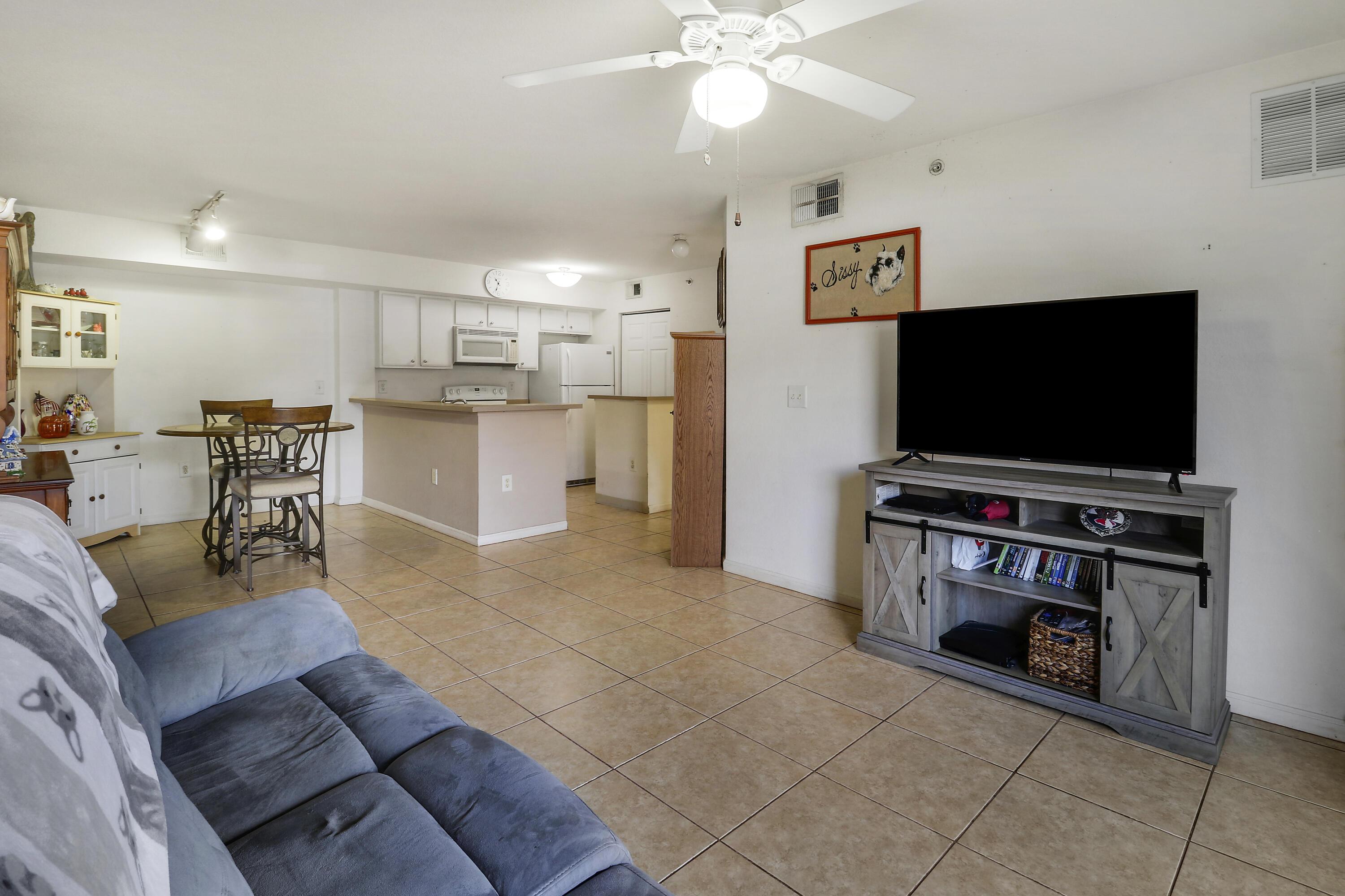 181 SW Palm Dr 103, Port St. Lucie, FL 34986, Port St. Lucie - Photo 3