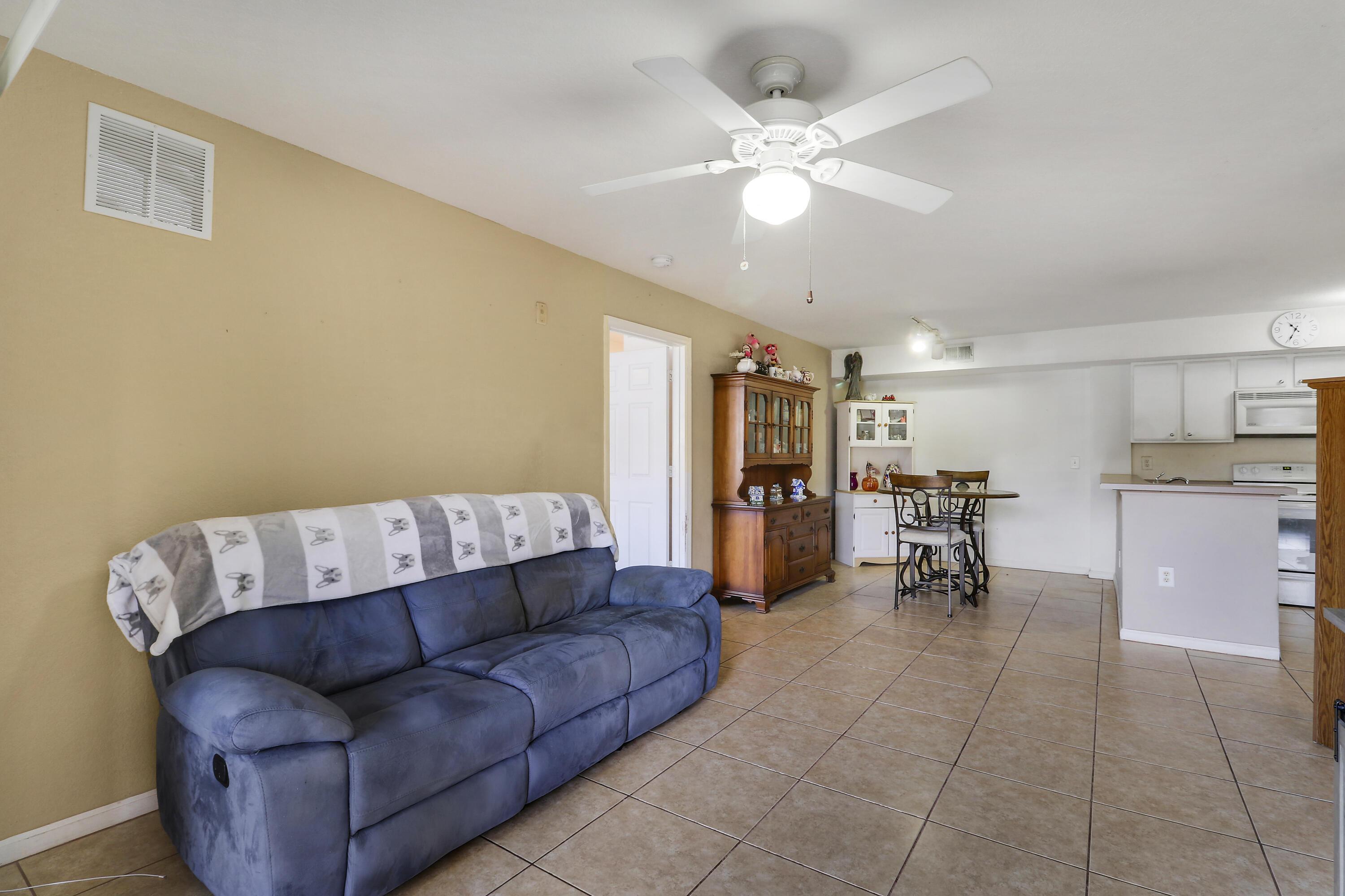 181 SW Palm Dr 103, Port St. Lucie, FL 34986, Port St. Lucie - Photo 2