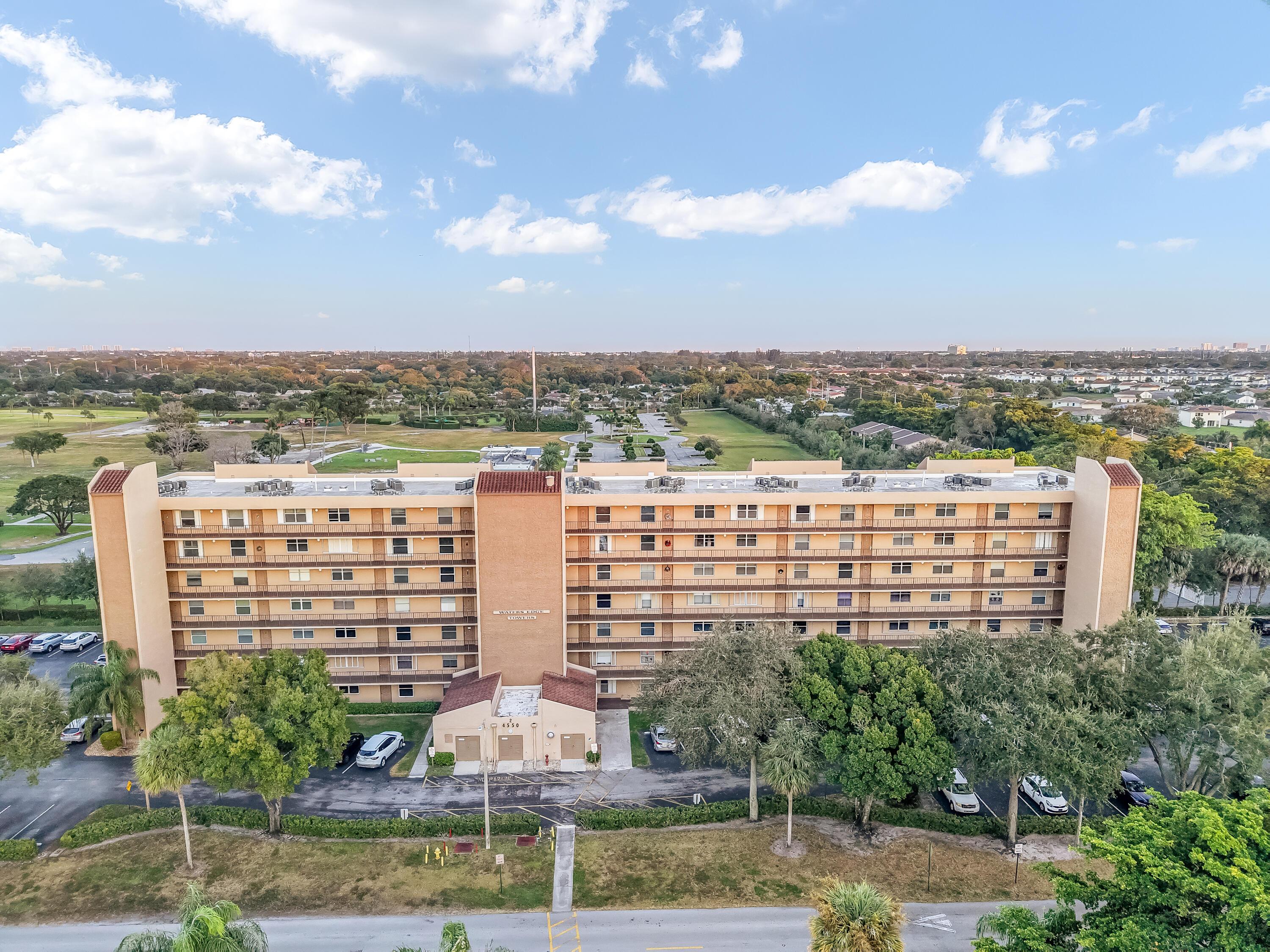 4550 NW 18th Ave 304, Pompano Beach, FL 33064, Pompano Beach - Photo 3