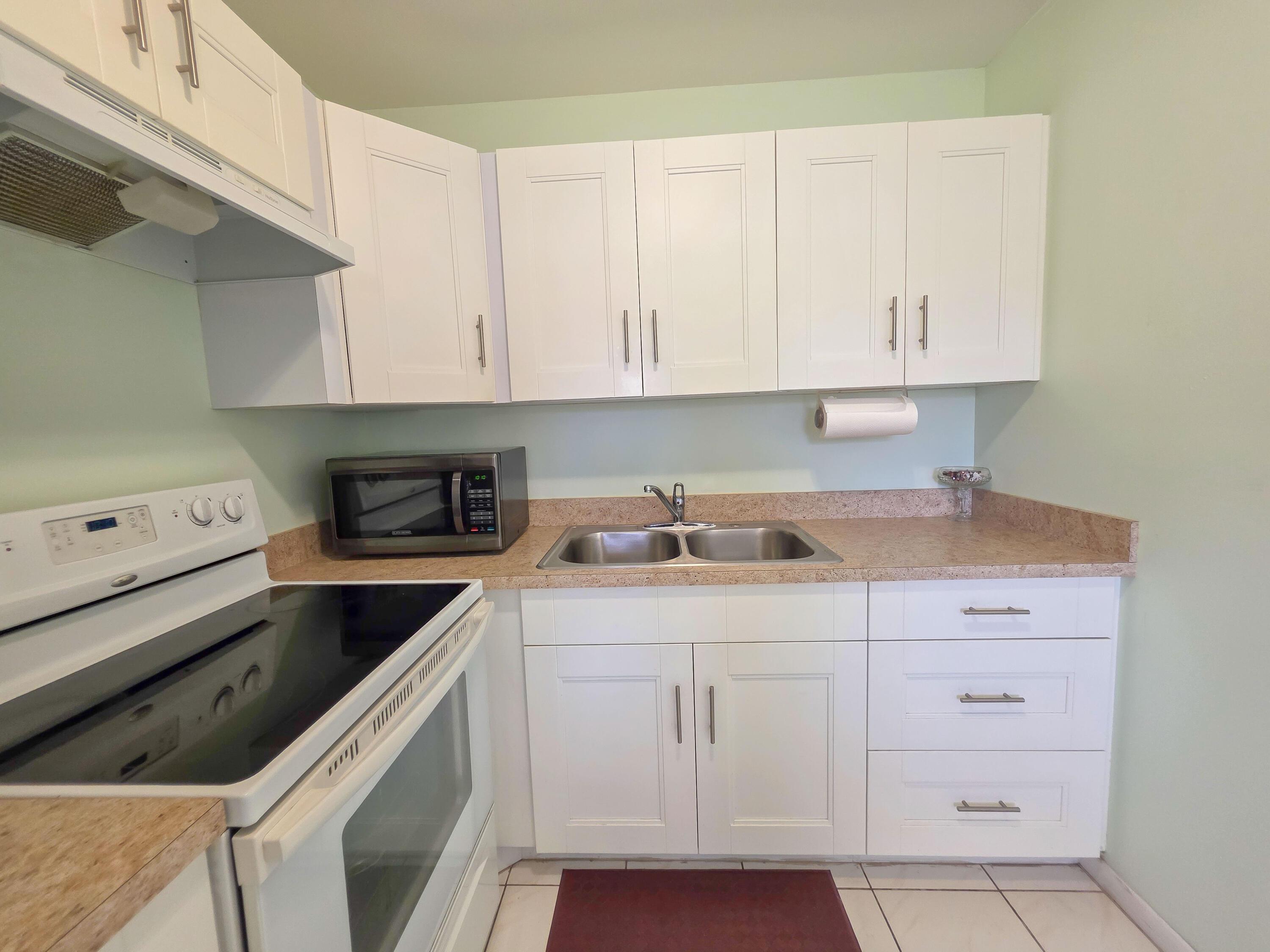 291 Norwich M, West Palm Beach, FL 33417, West Palm Beach - Photo 5