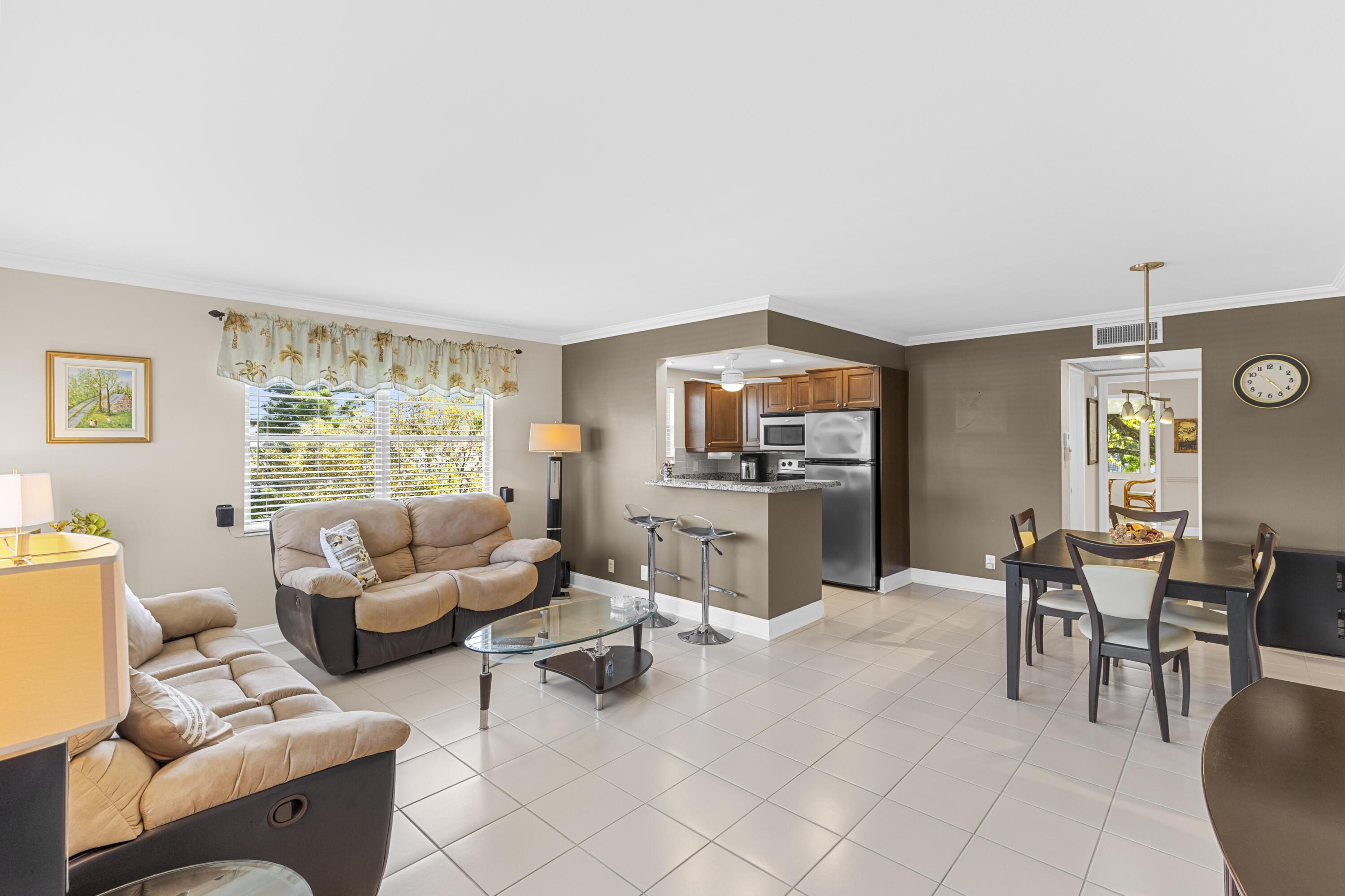 3024 Durham A, Deerfield Beach, FL 33442, Deerfield Beach - Photo 4